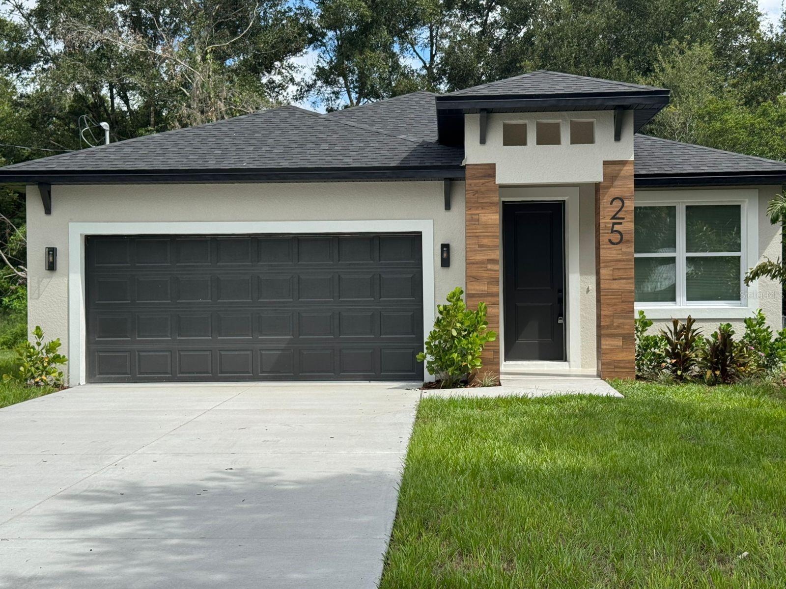 Details for 25 W 7th St  , APOPKA, FL 32703