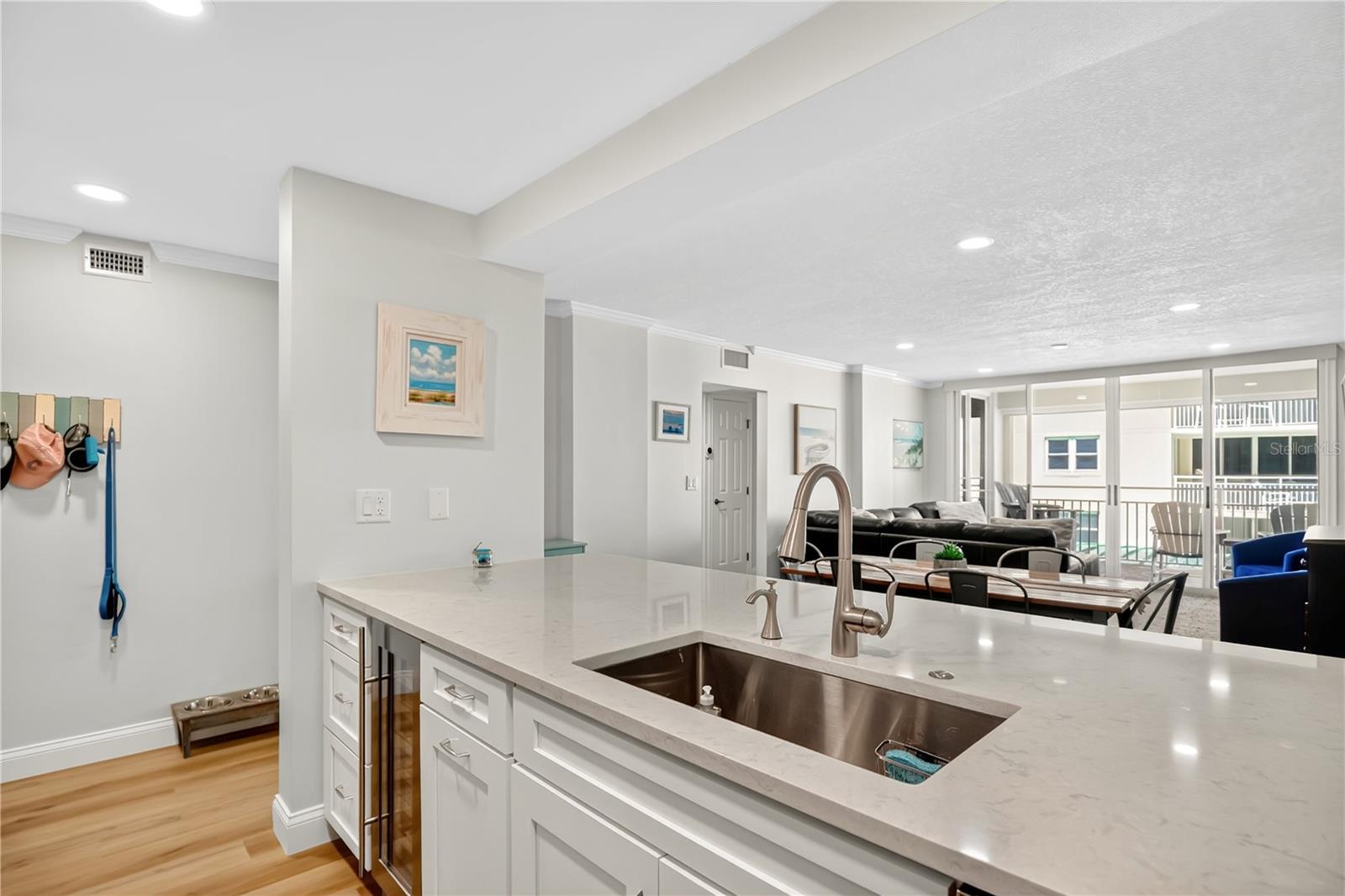 Image 14 of 34 For 4505 Atlantic Avenue 305