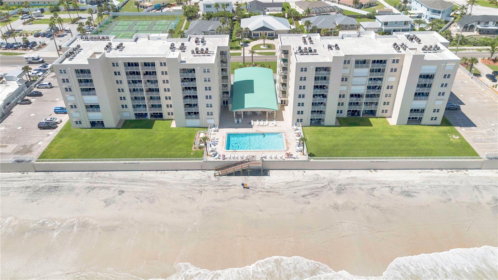 Image 2 of 34 For 4505 Atlantic Avenue 305