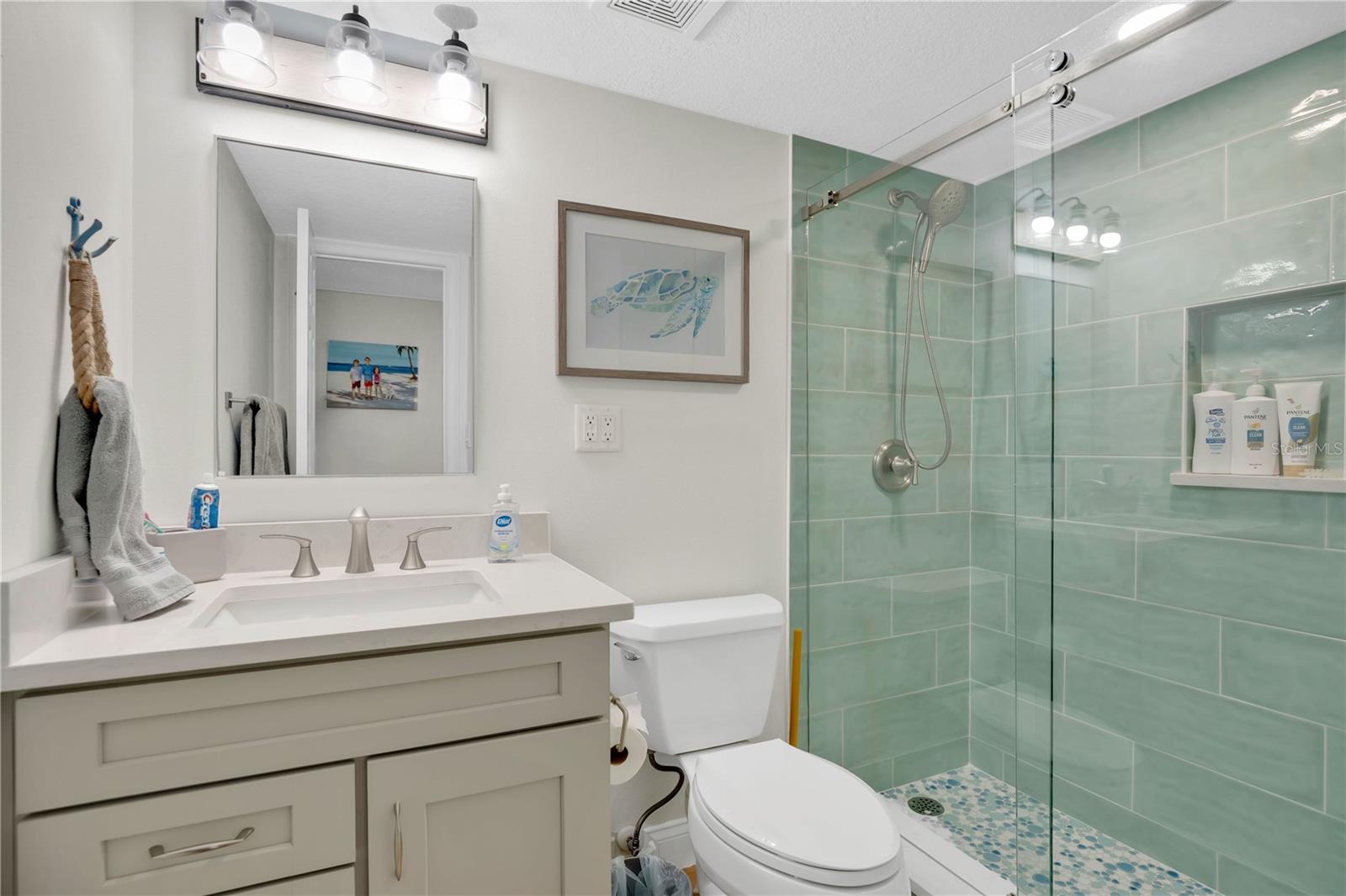 Image 23 of 34 For 4505 Atlantic Avenue 305