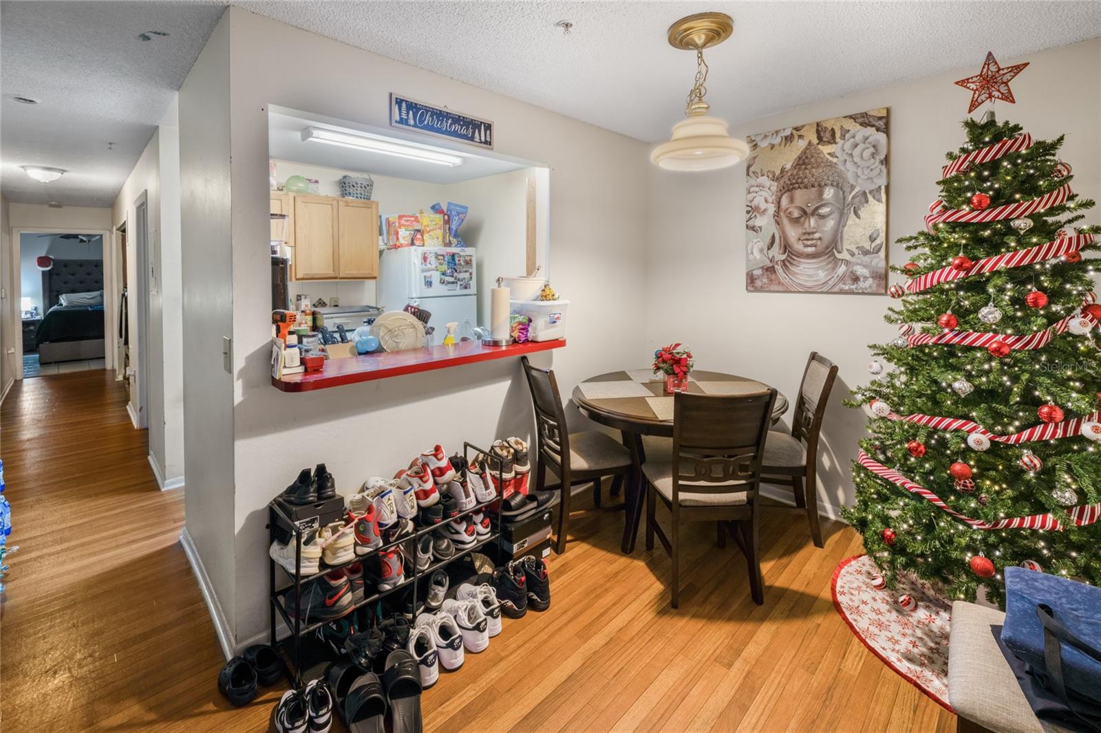 Image 3 of 21 For 2041 Dixie Belle Drive 2041a
