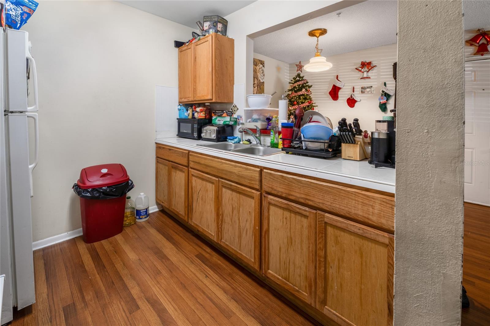 Image 7 of 21 For 2041 Dixie Belle Drive 2041a