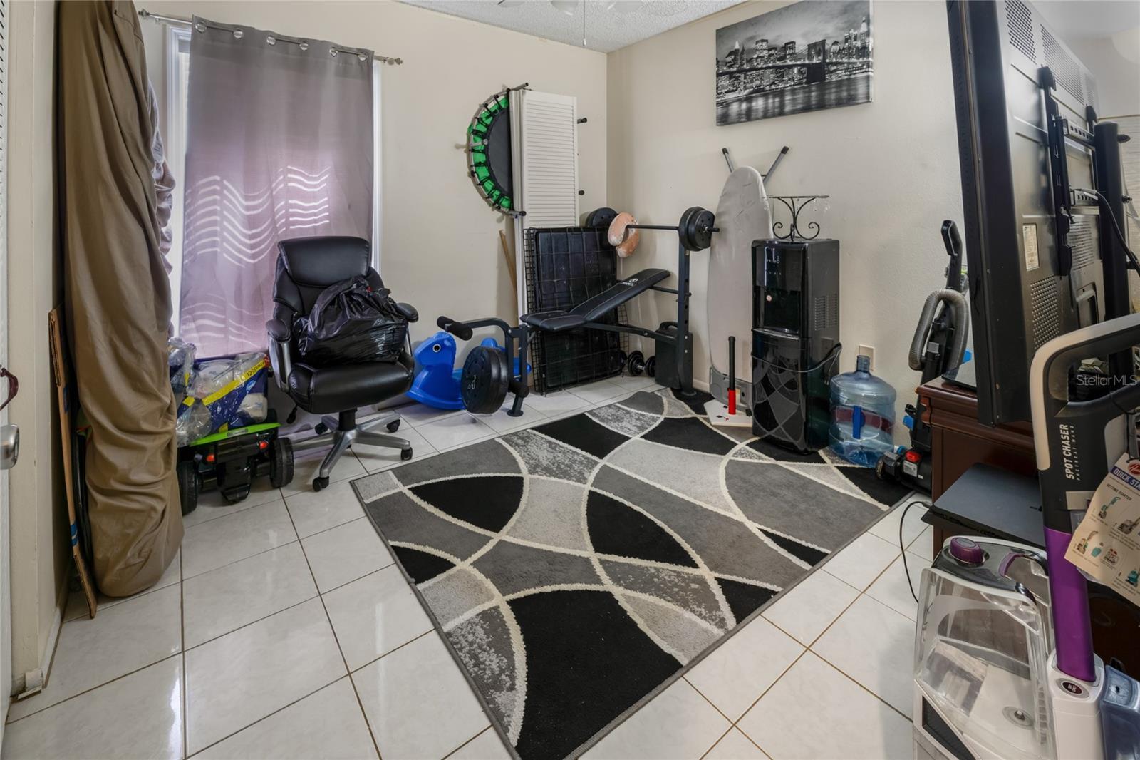Image 9 of 21 For 2041 Dixie Belle Drive 2041a