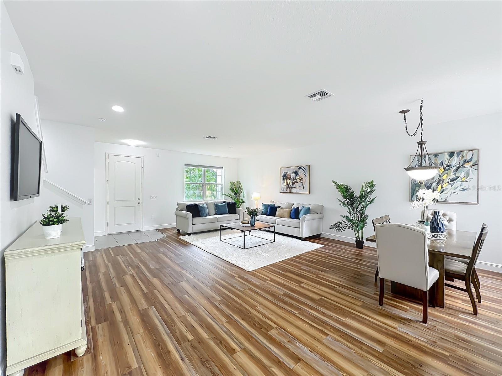 Image 16 of 43 For 13742 Beckman Drive