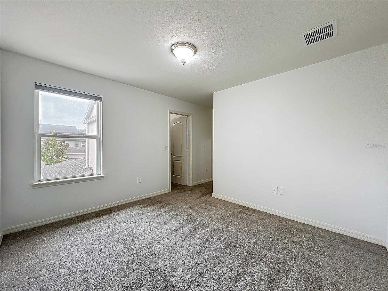Image 27 of 43 For 13742 Beckman Drive