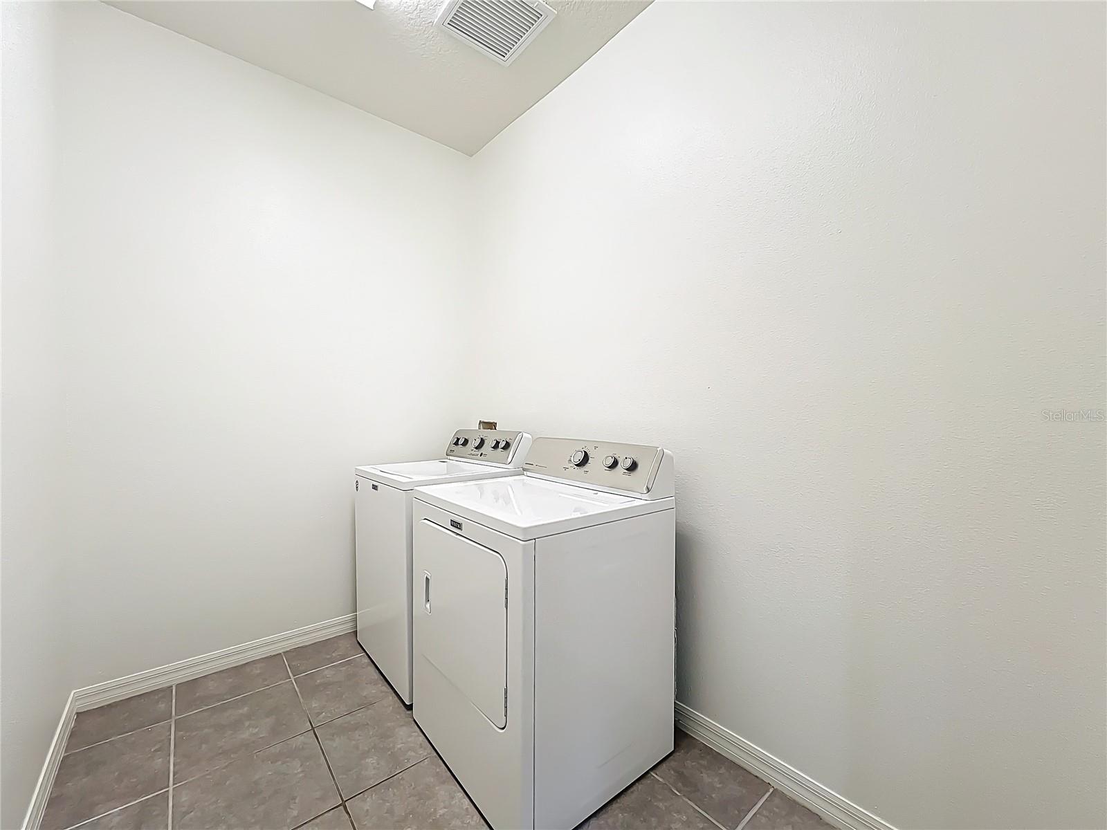 Image 32 of 43 For 13742 Beckman Drive