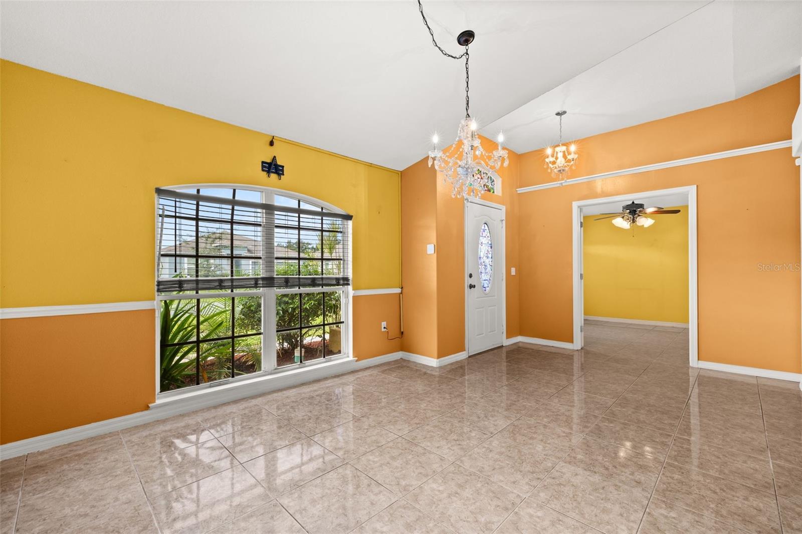 Image 14 of 57 For 846 Blanc Court