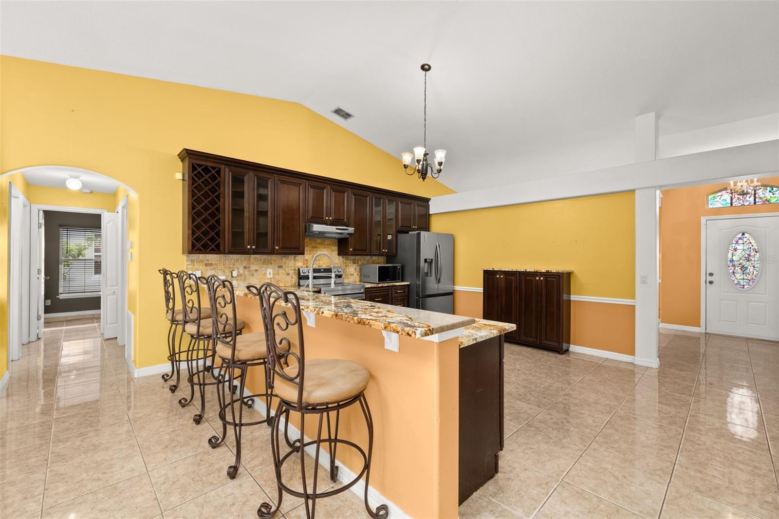 Image 16 of 57 For 846 Blanc Court