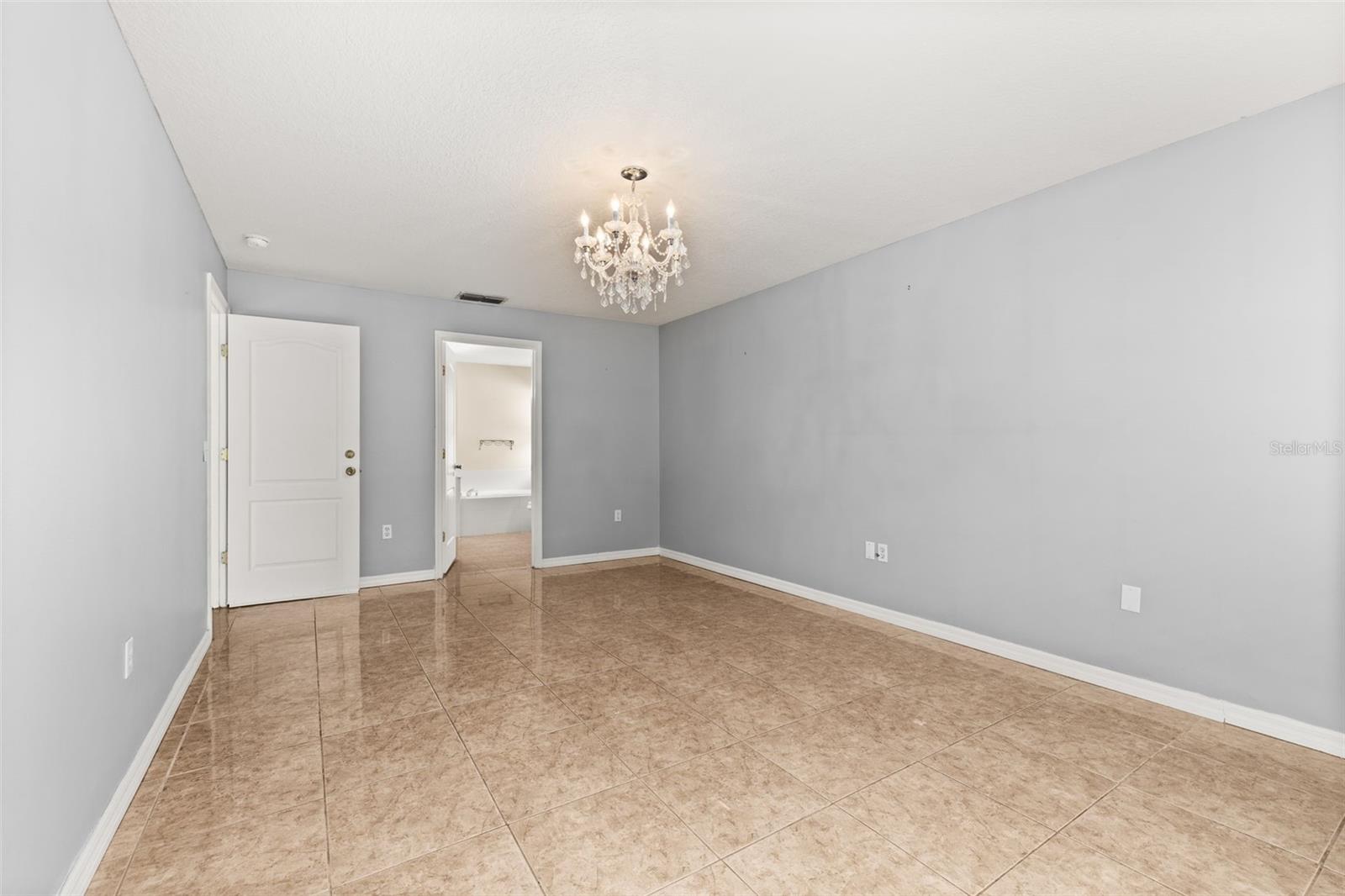 Image 29 of 57 For 846 Blanc Court