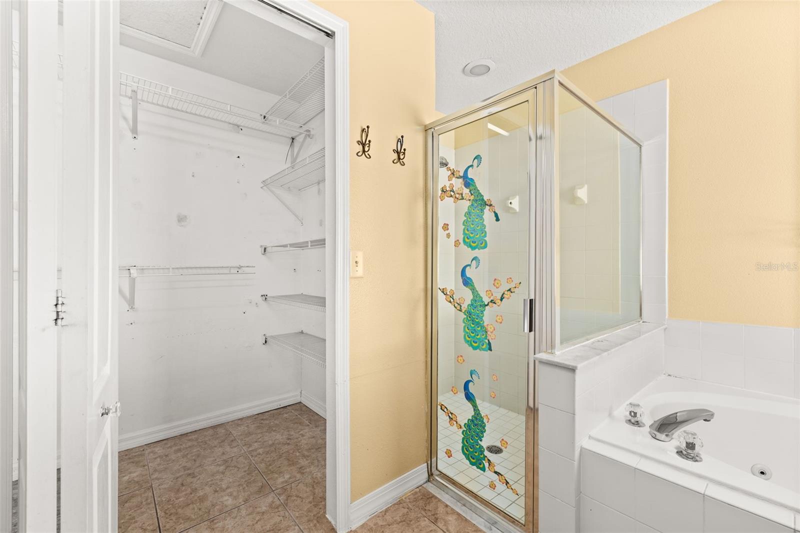 Image 31 of 57 For 846 Blanc Court
