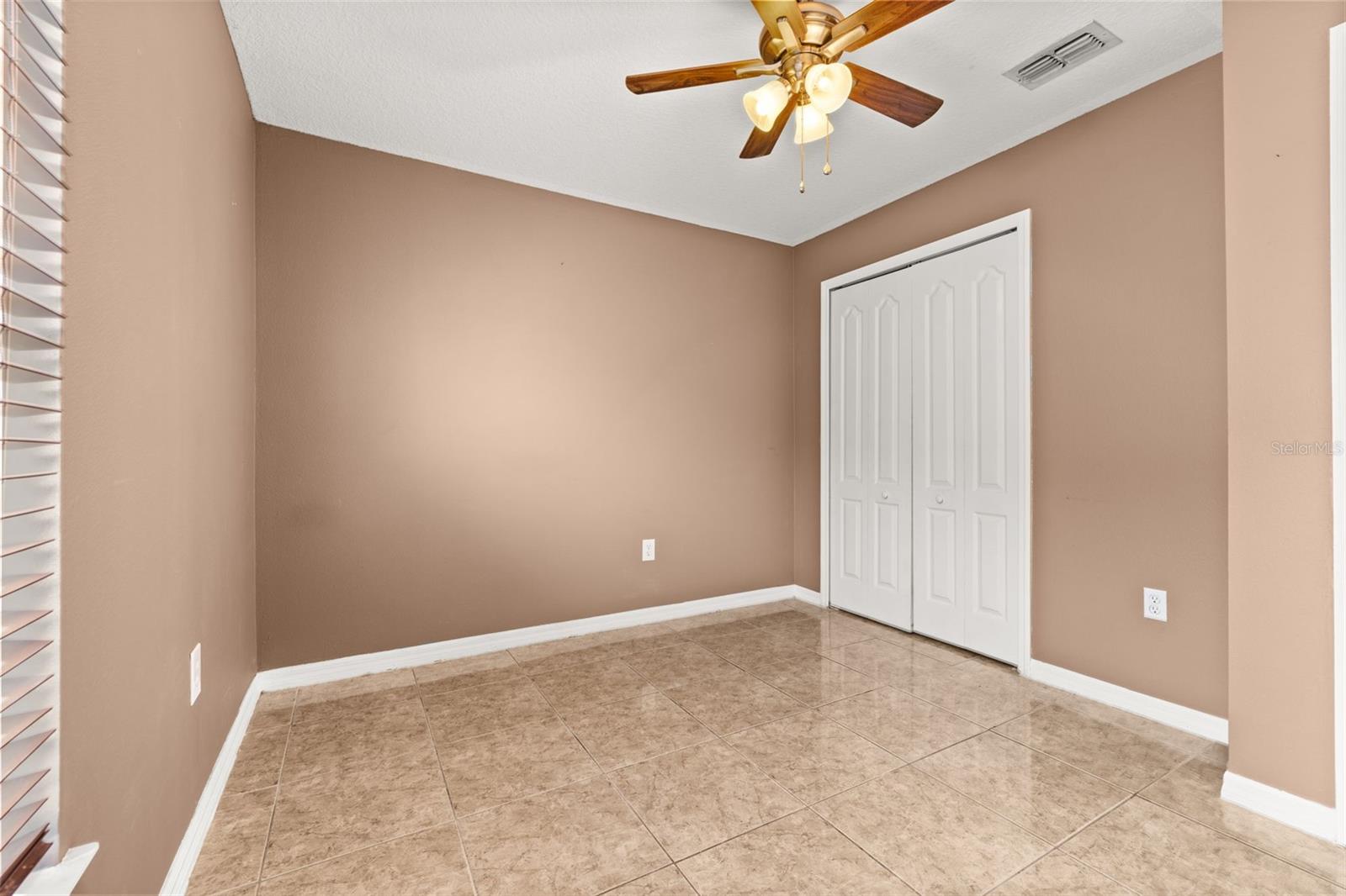 Image 37 of 57 For 846 Blanc Court