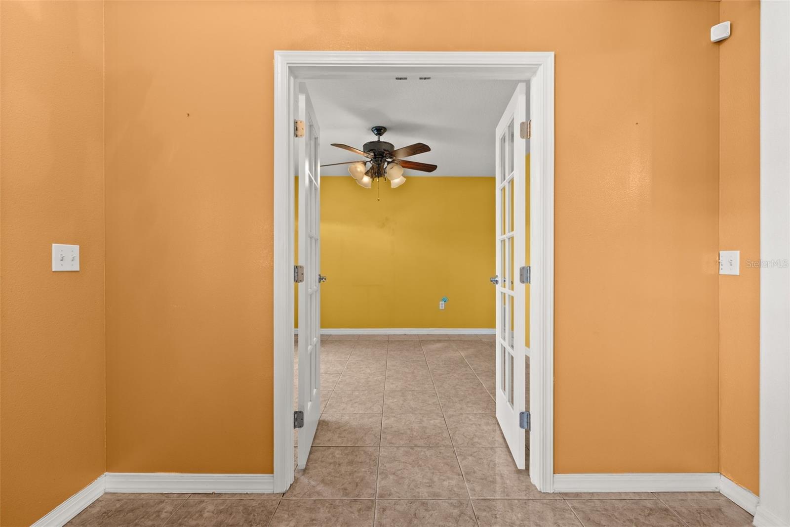 Image 7 of 57 For 846 Blanc Court