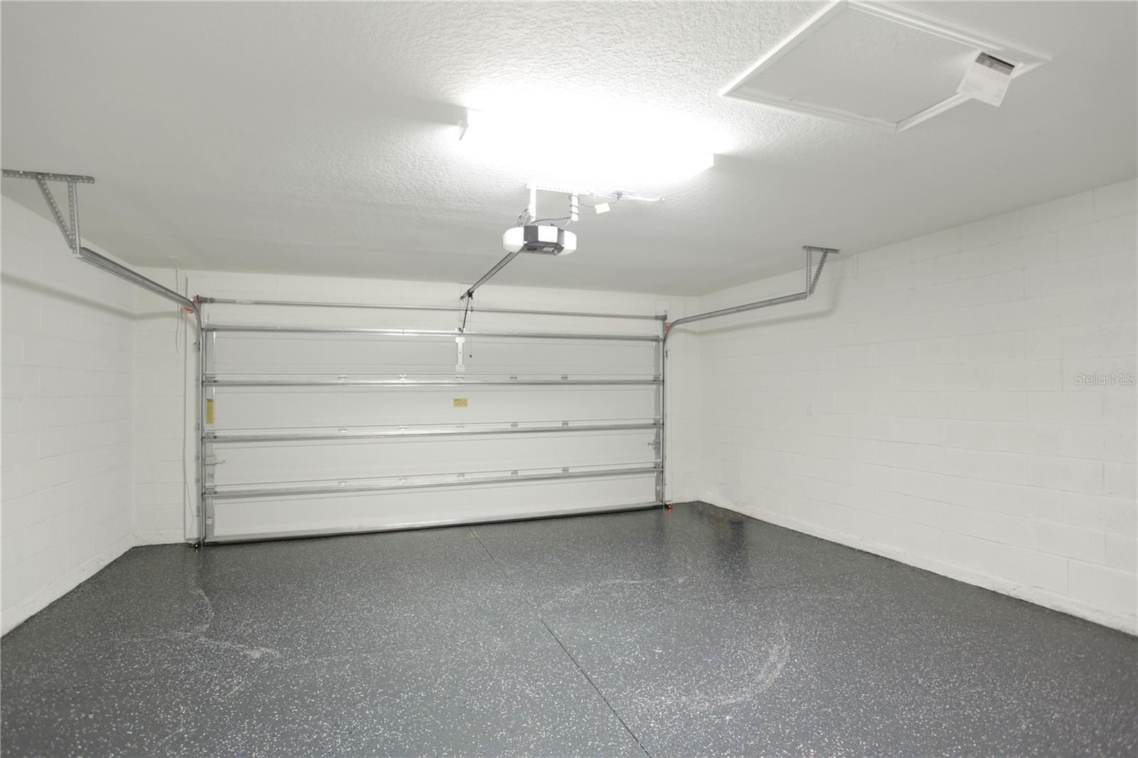 Image 17 of 18 For 9033 Hooton Way