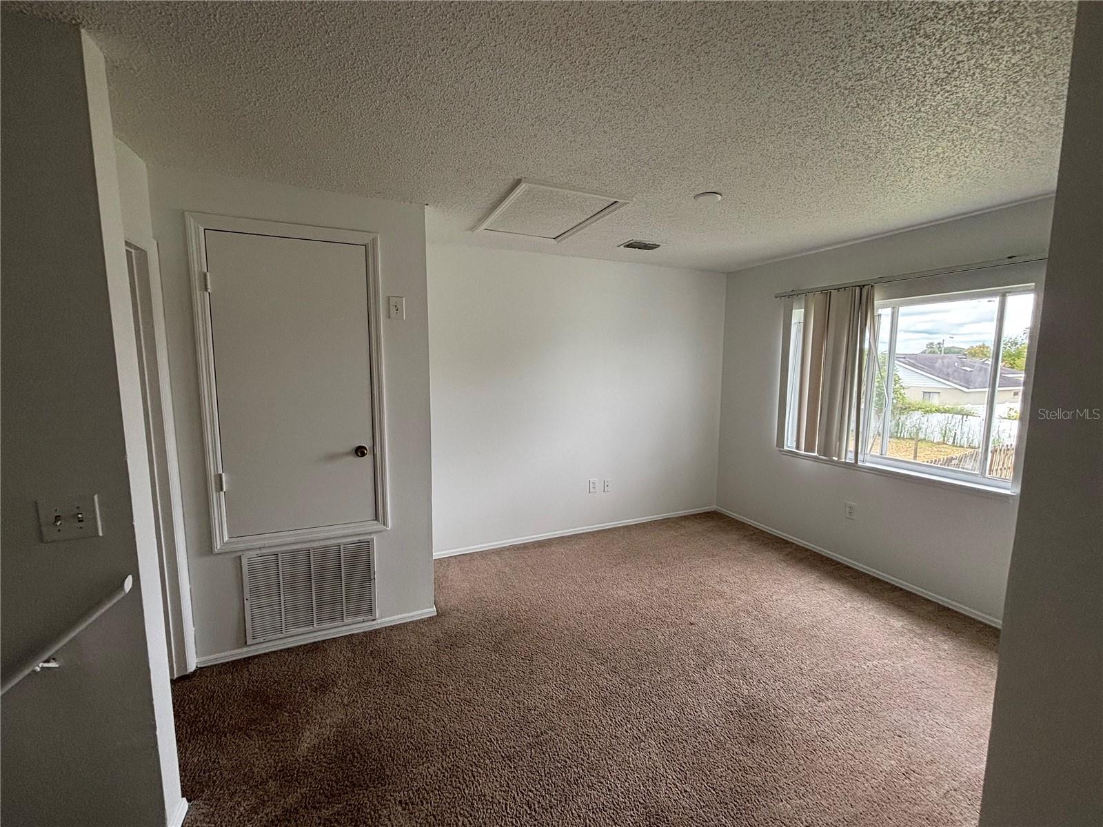Image 17 of 31 For 1203 Carey Glen Circle