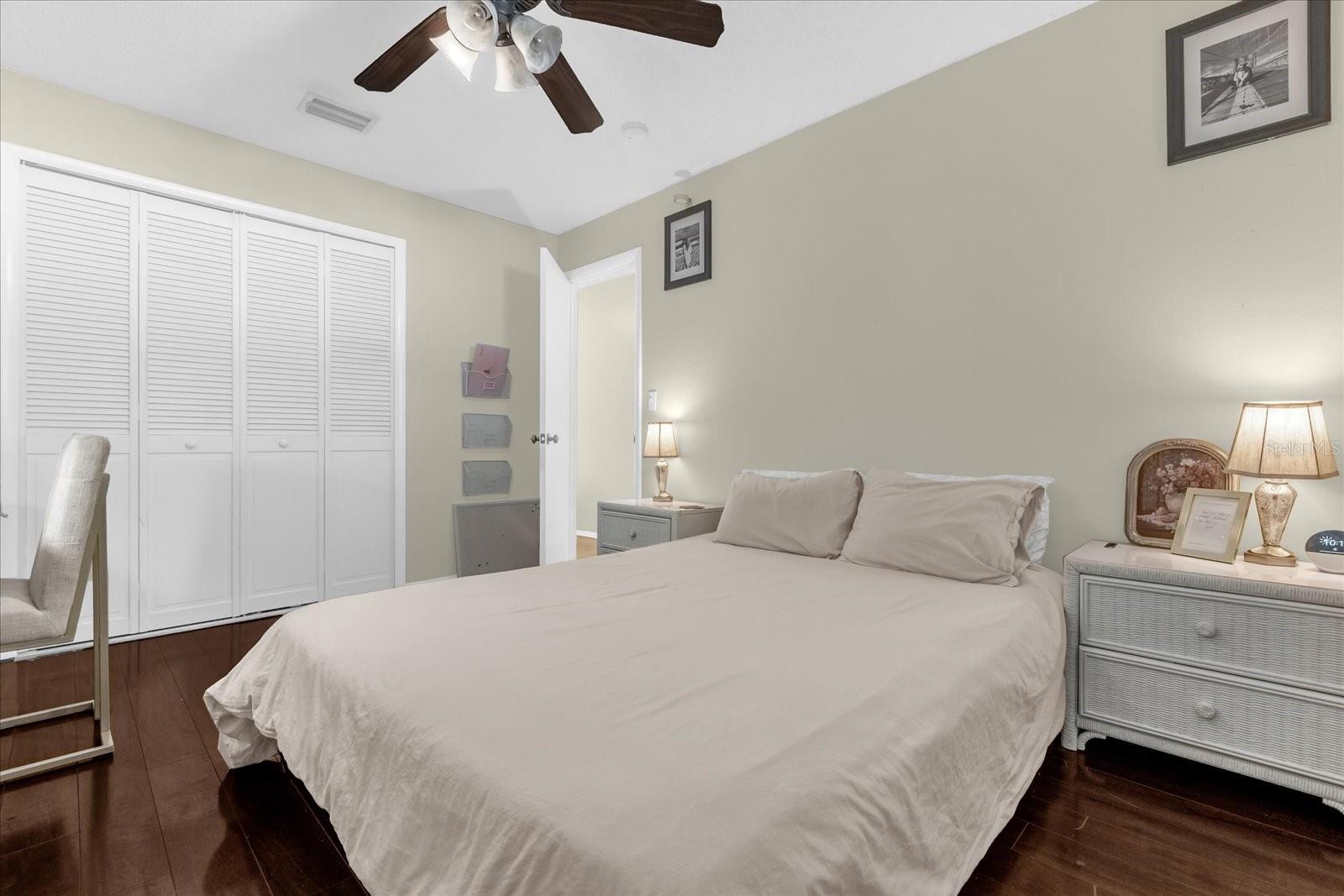 Image 11 of 31 For 5012 The Oaks Circle