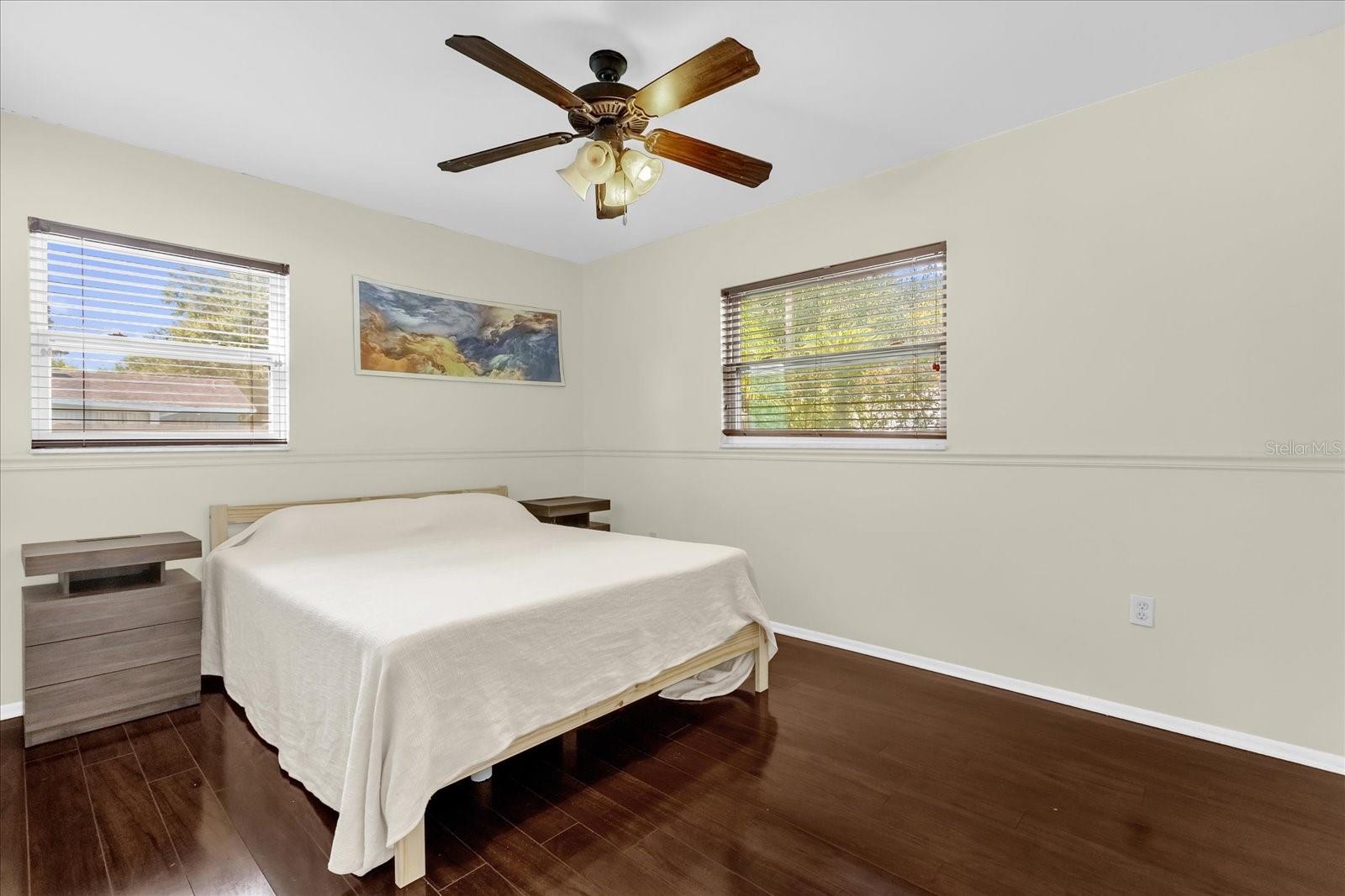 Image 14 of 31 For 5012 The Oaks Circle
