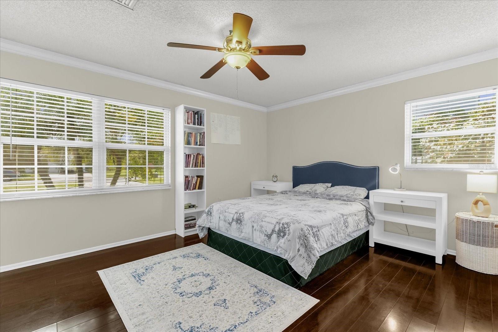 Image 16 of 31 For 5012 The Oaks Circle