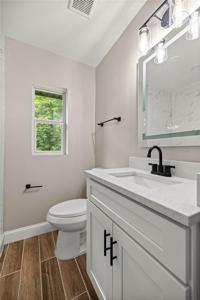 Image 10 of 25 For 11572 60th Avenue