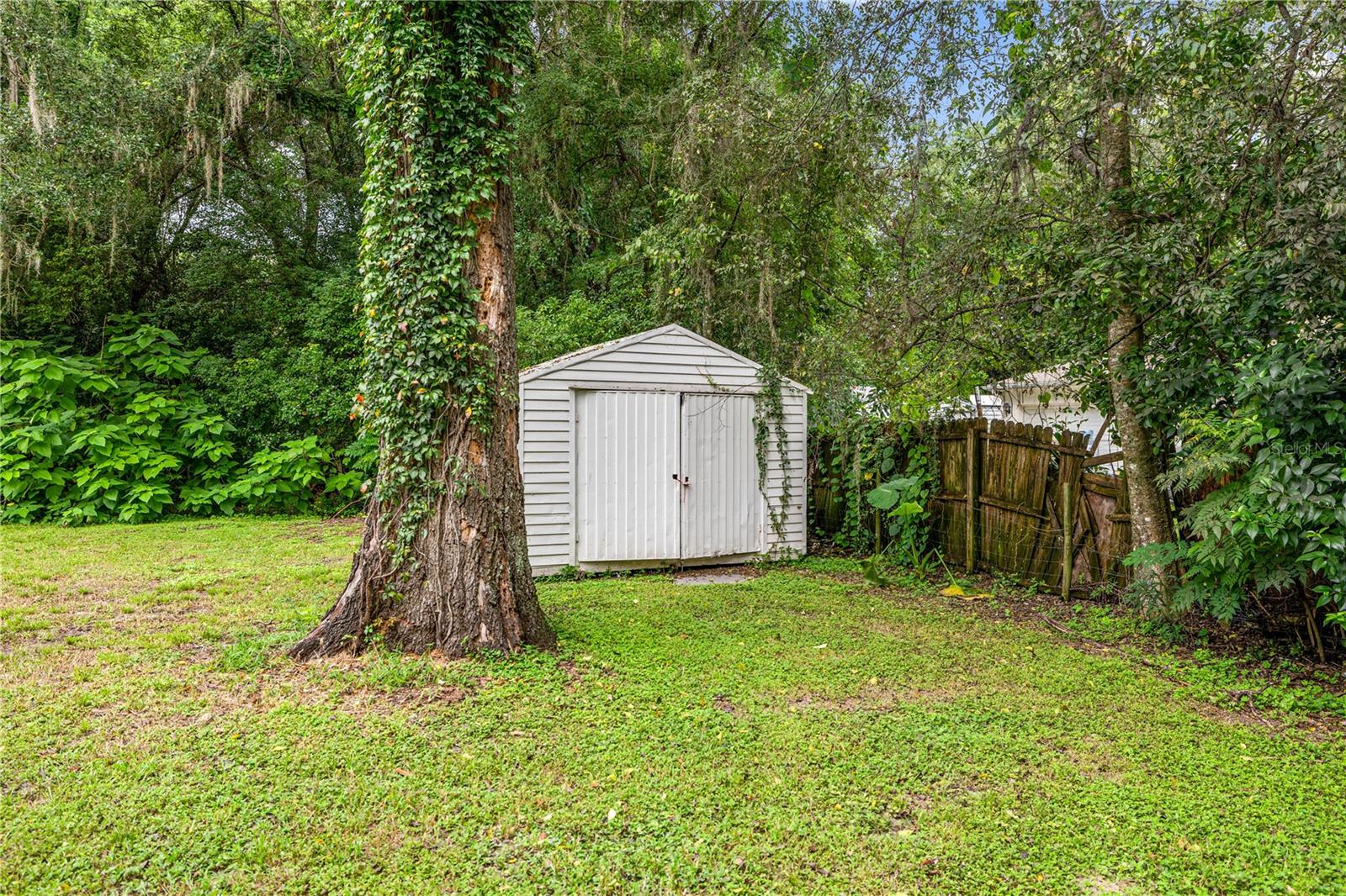Image 21 of 25 For 11572 60th Avenue