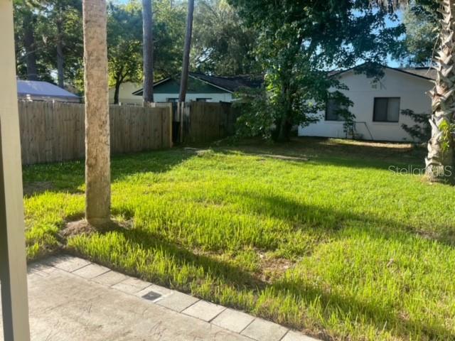 Image 20 of 22 For 670 Macduff Lane A