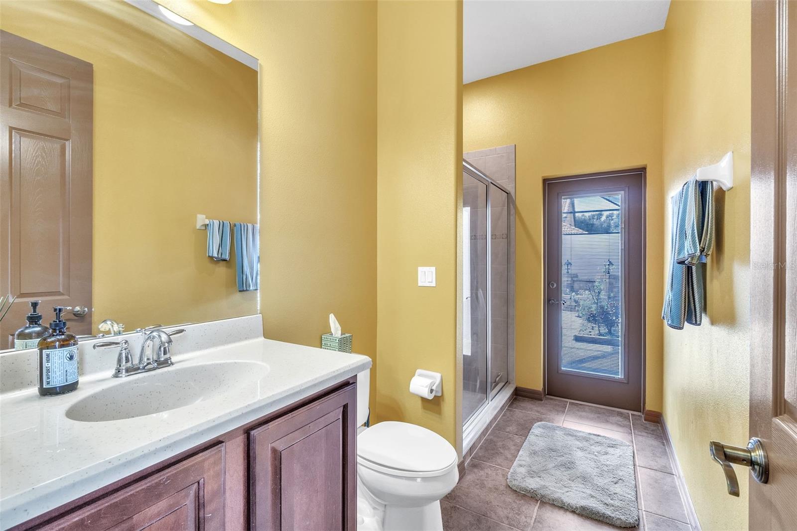 Image 8 of 37 For 2921 Falconhill Drive