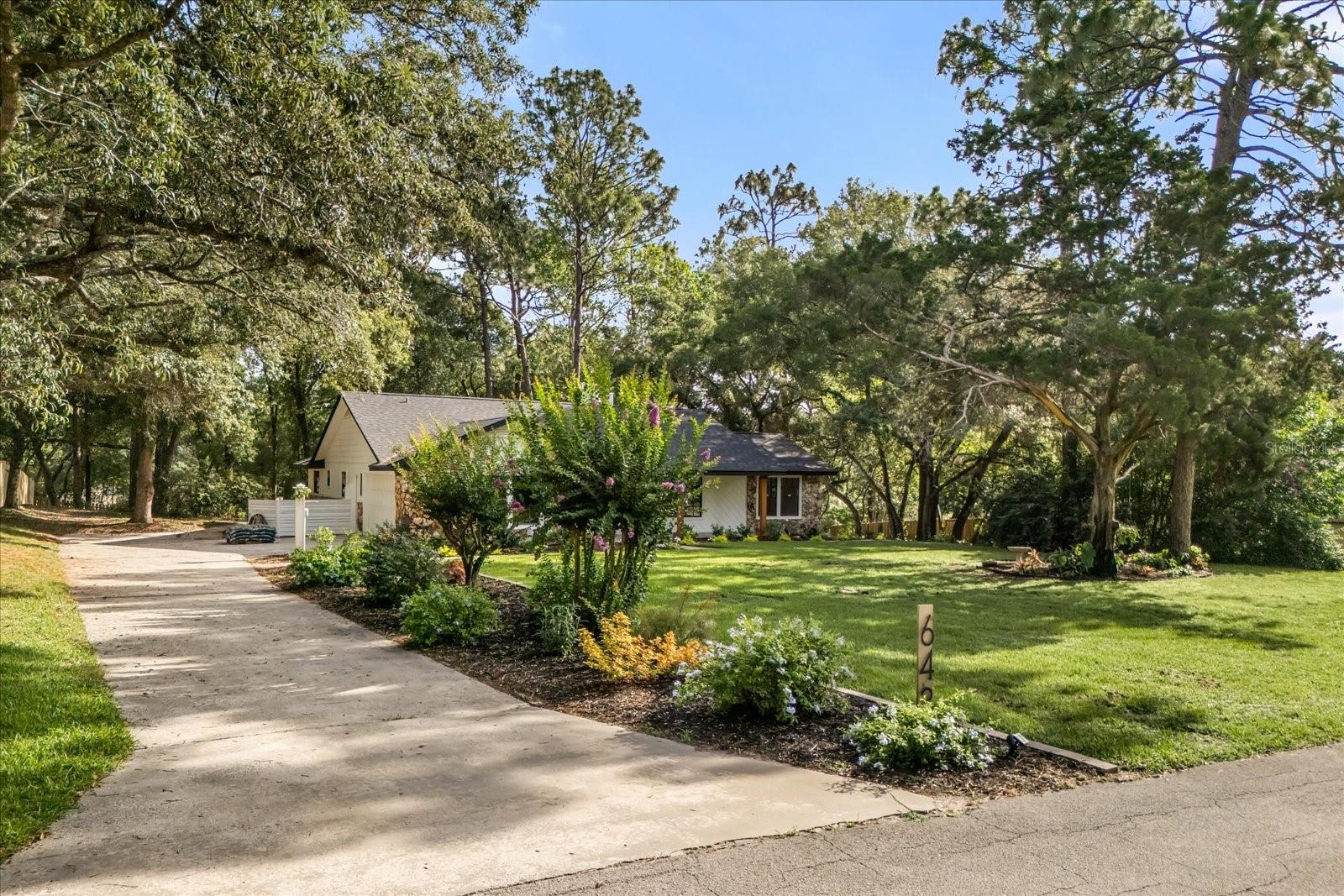 Image 26 of 33 For 643 Princewood Drive