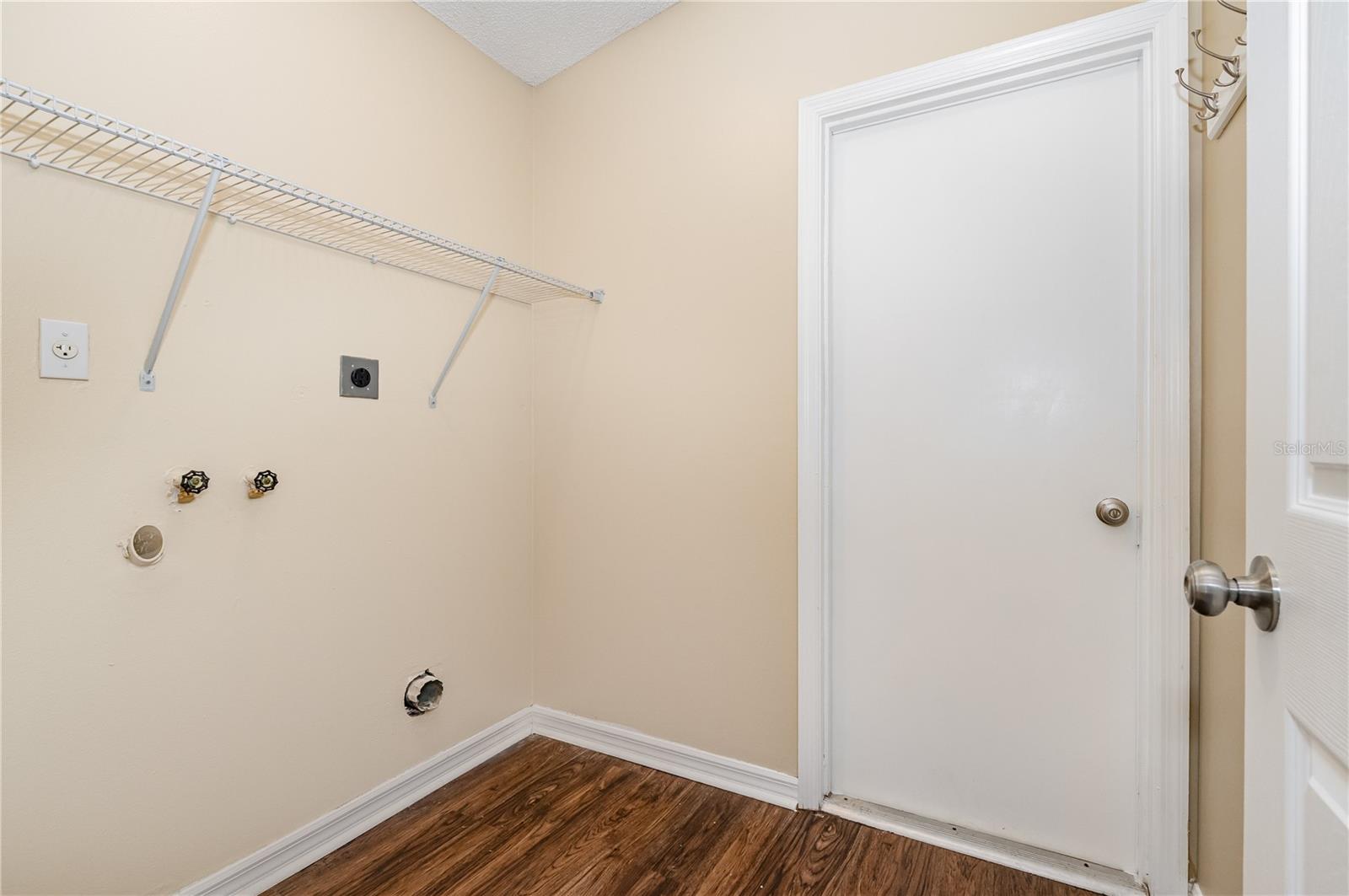 Image 15 of 16 For 4311 Swanna Drive