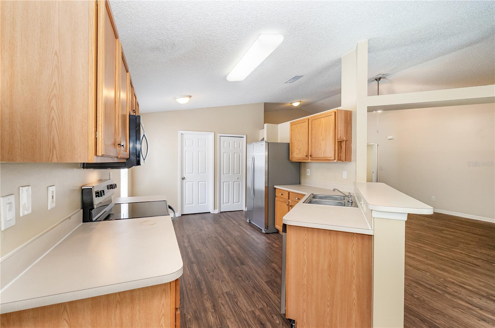 Image 6 of 16 For 4311 Swanna Drive
