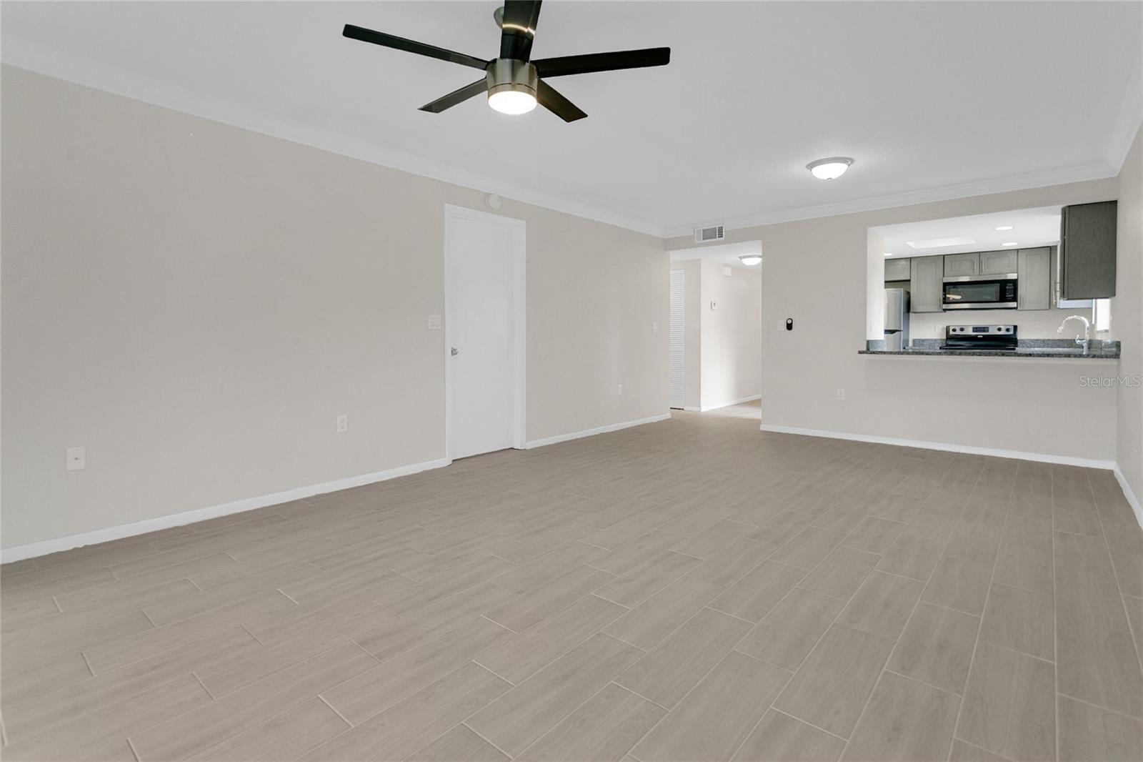 Image 11 of 23 For 1054 Lotus Cove Court 626