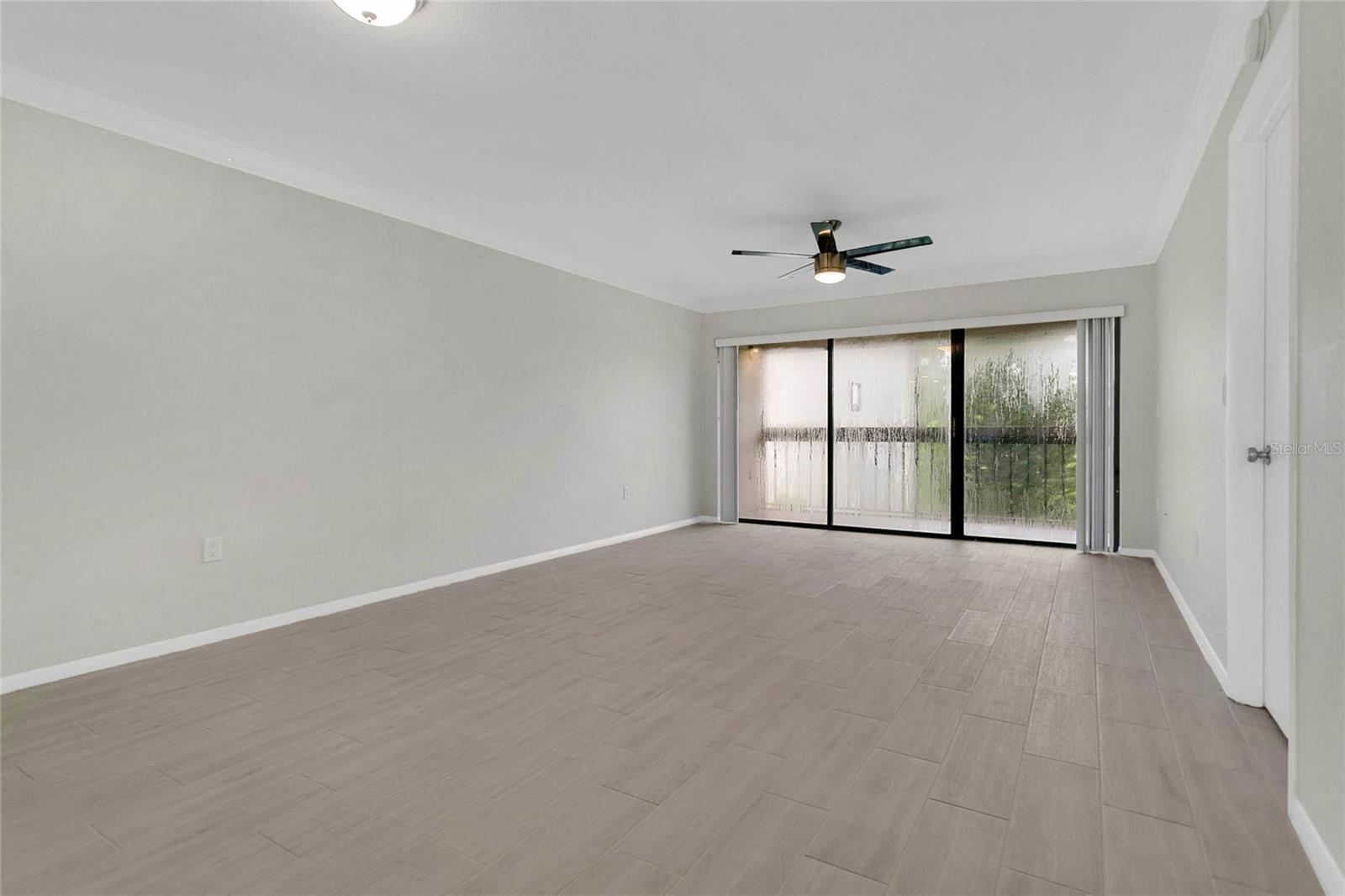 Image 12 of 23 For 1054 Lotus Cove Court 626