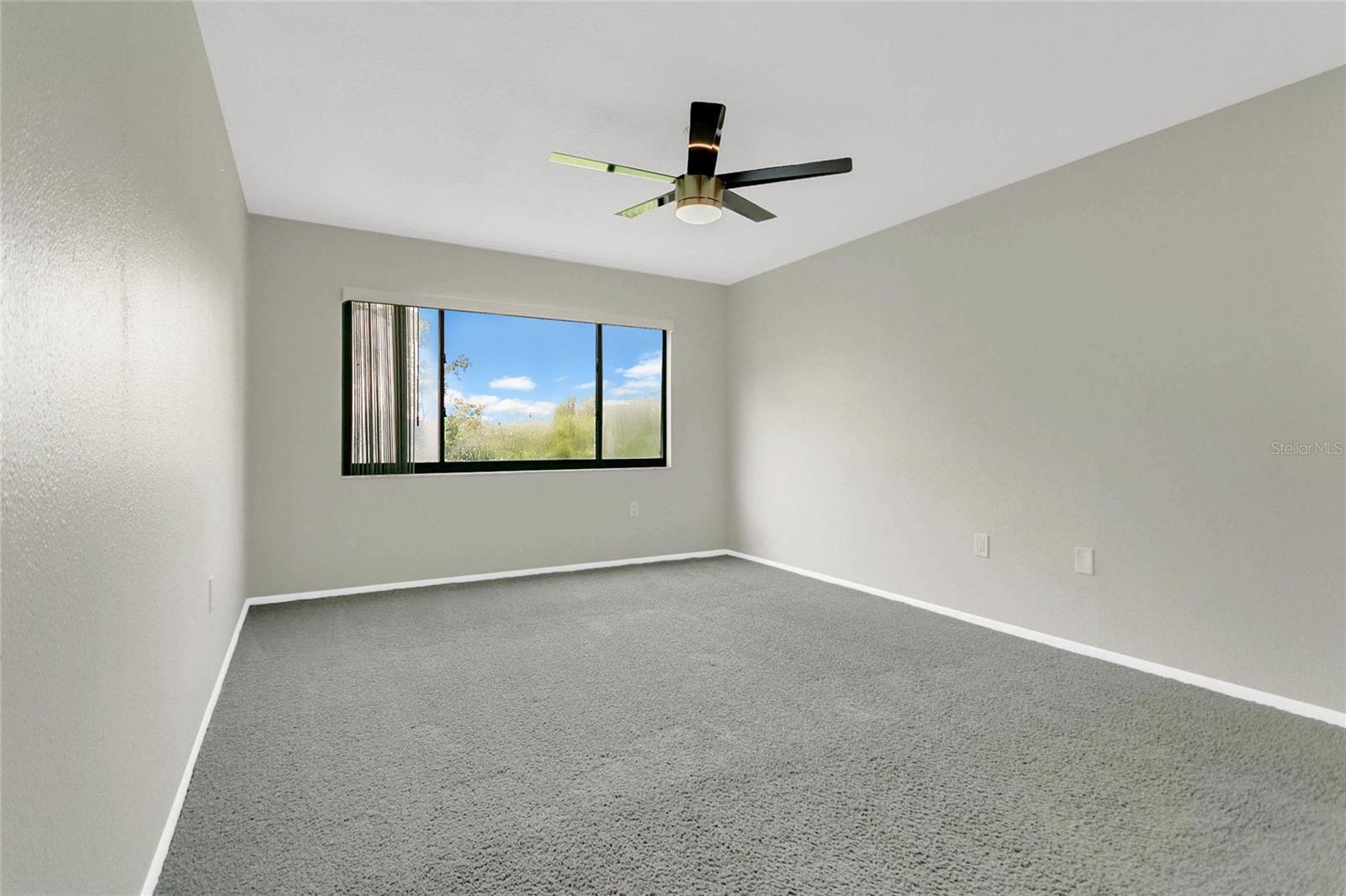 Image 13 of 23 For 1054 Lotus Cove Court 626