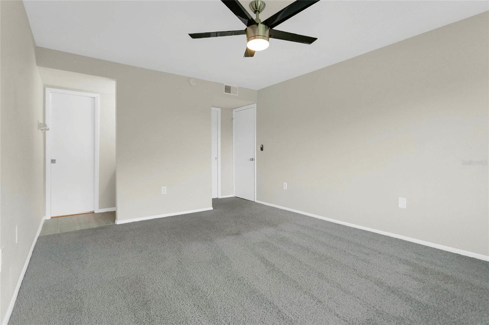 Image 14 of 23 For 1054 Lotus Cove Court 626