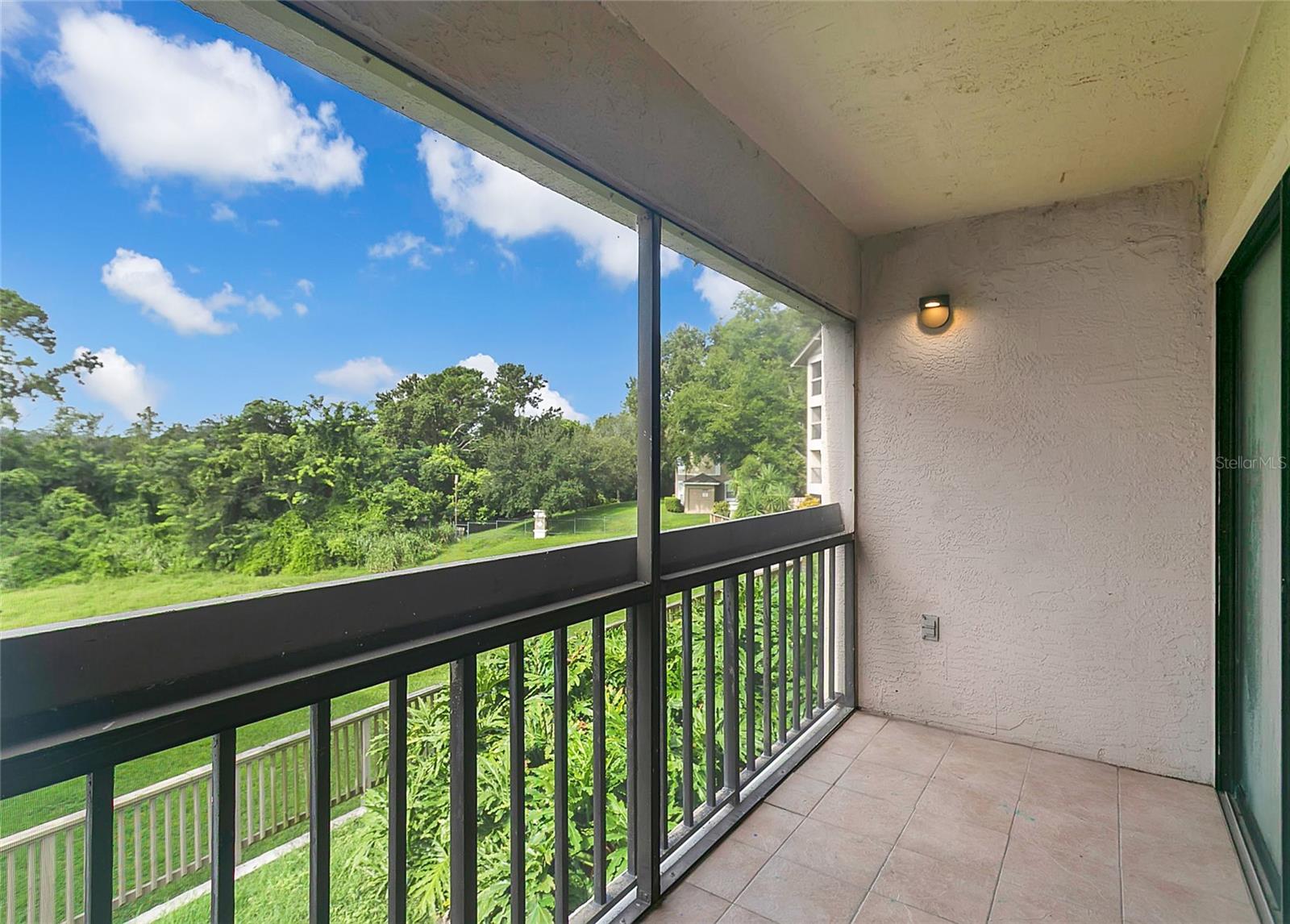Image 17 of 23 For 1054 Lotus Cove Court 626