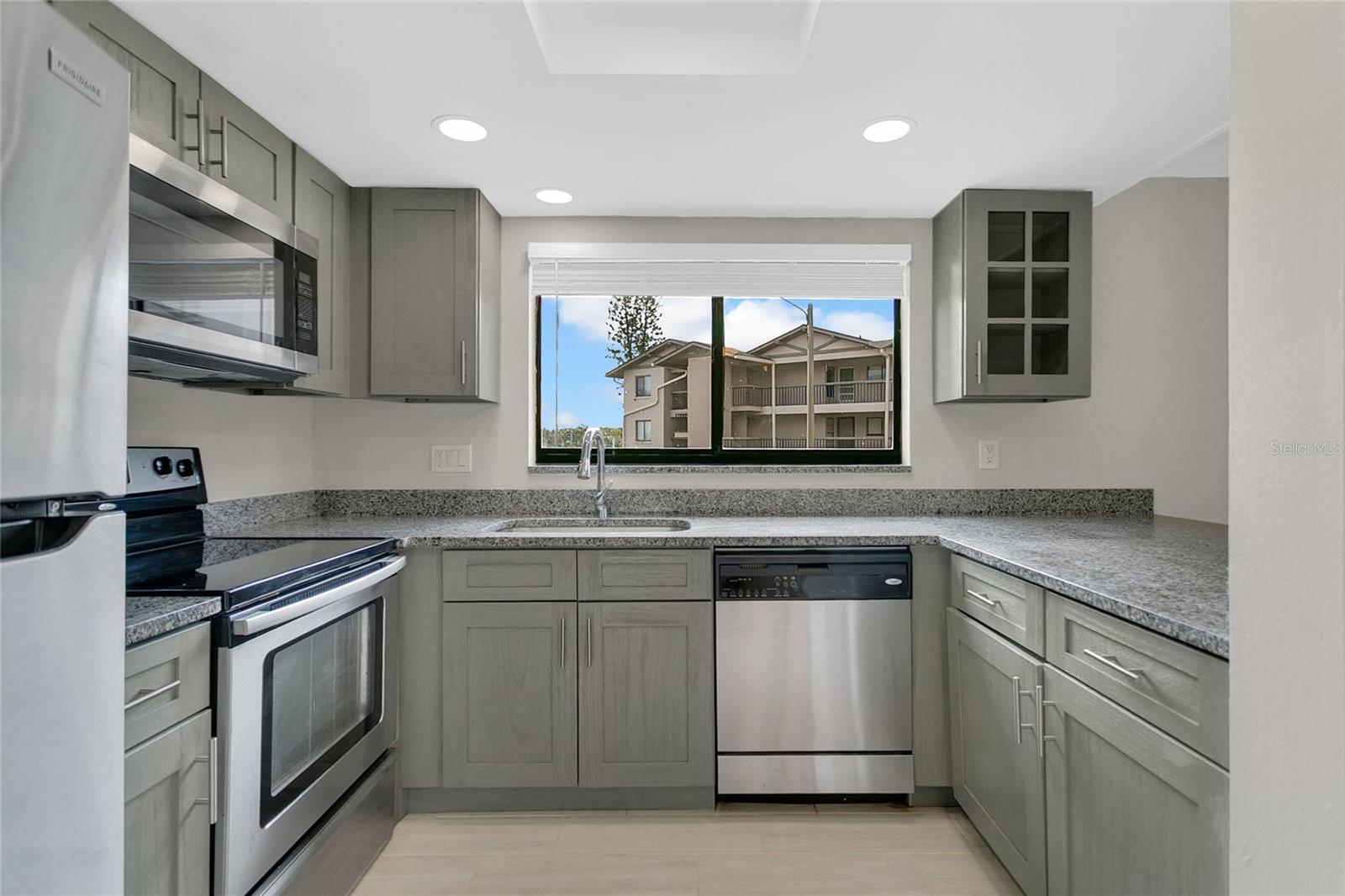 Image 4 of 23 For 1054 Lotus Cove Court 626