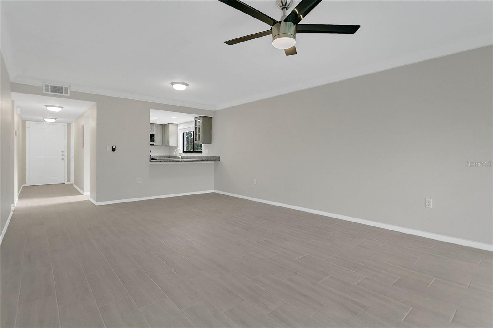Image 7 of 23 For 1054 Lotus Cove Court 626