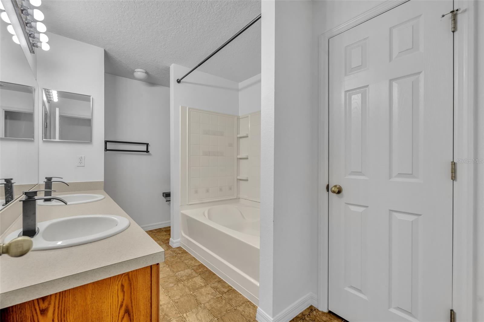 Image 24 of 34 For 2763 Trommel Way