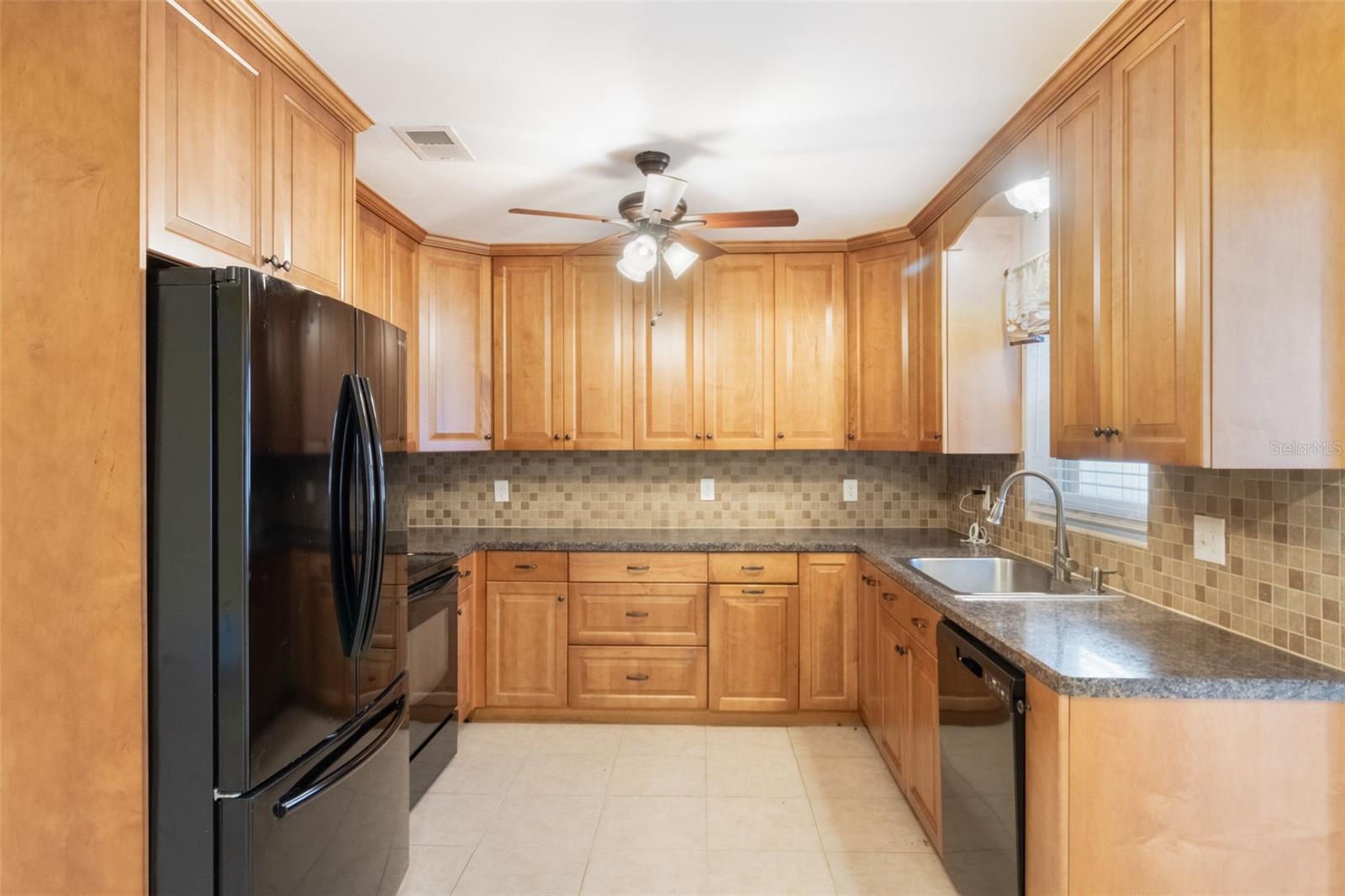 Image 9 of 28 For 1001 Lemonwood Avenue