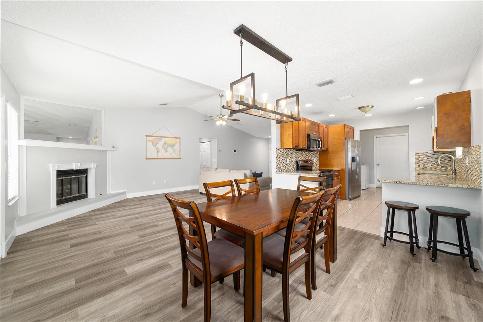 Image 14 of 45 For 3370 2nd Avenue