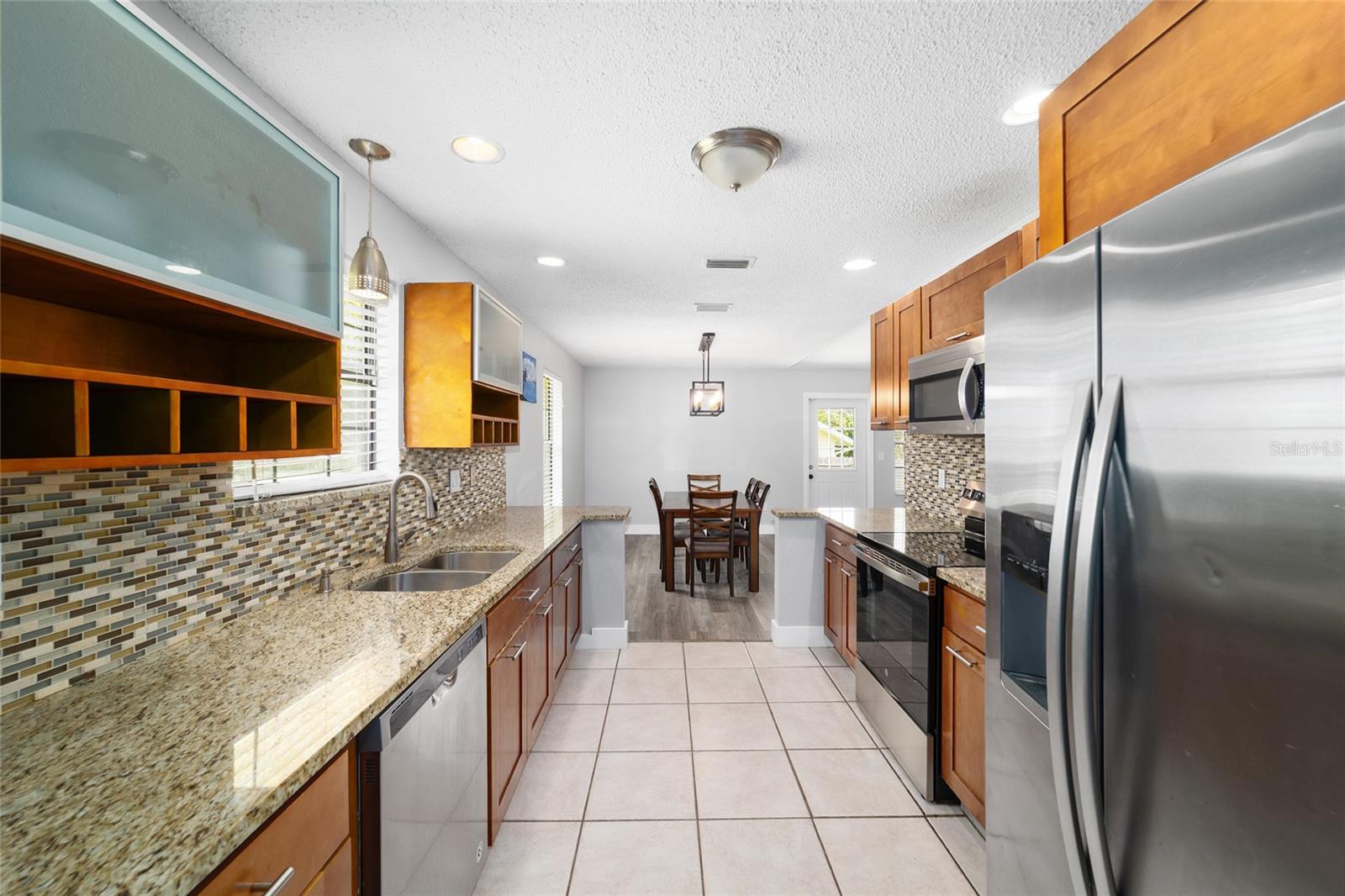 Image 18 of 45 For 3370 2nd Avenue