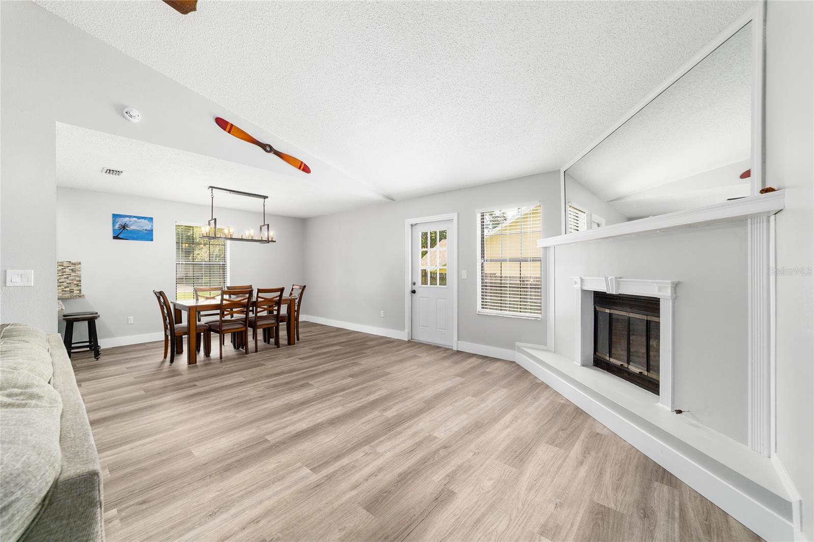 Image 9 of 45 For 3370 2nd Avenue