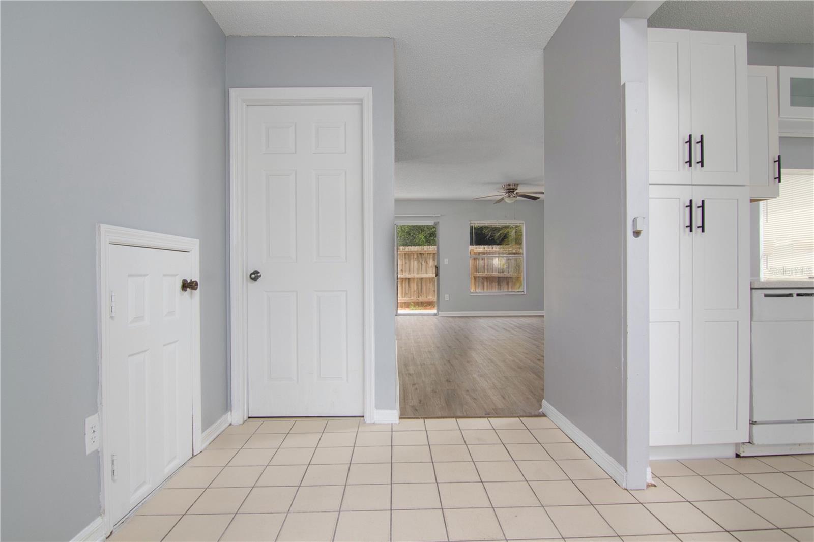 Image 4 of 18 For 1621 Shady Ridge Court 255