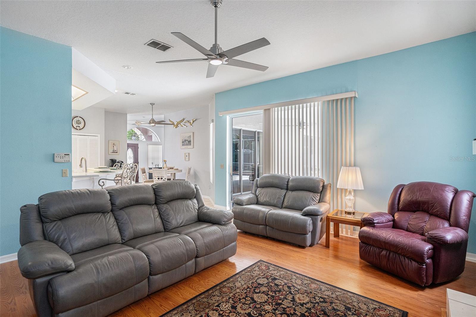Image 6 of 28 For 3817 Redwood Drive