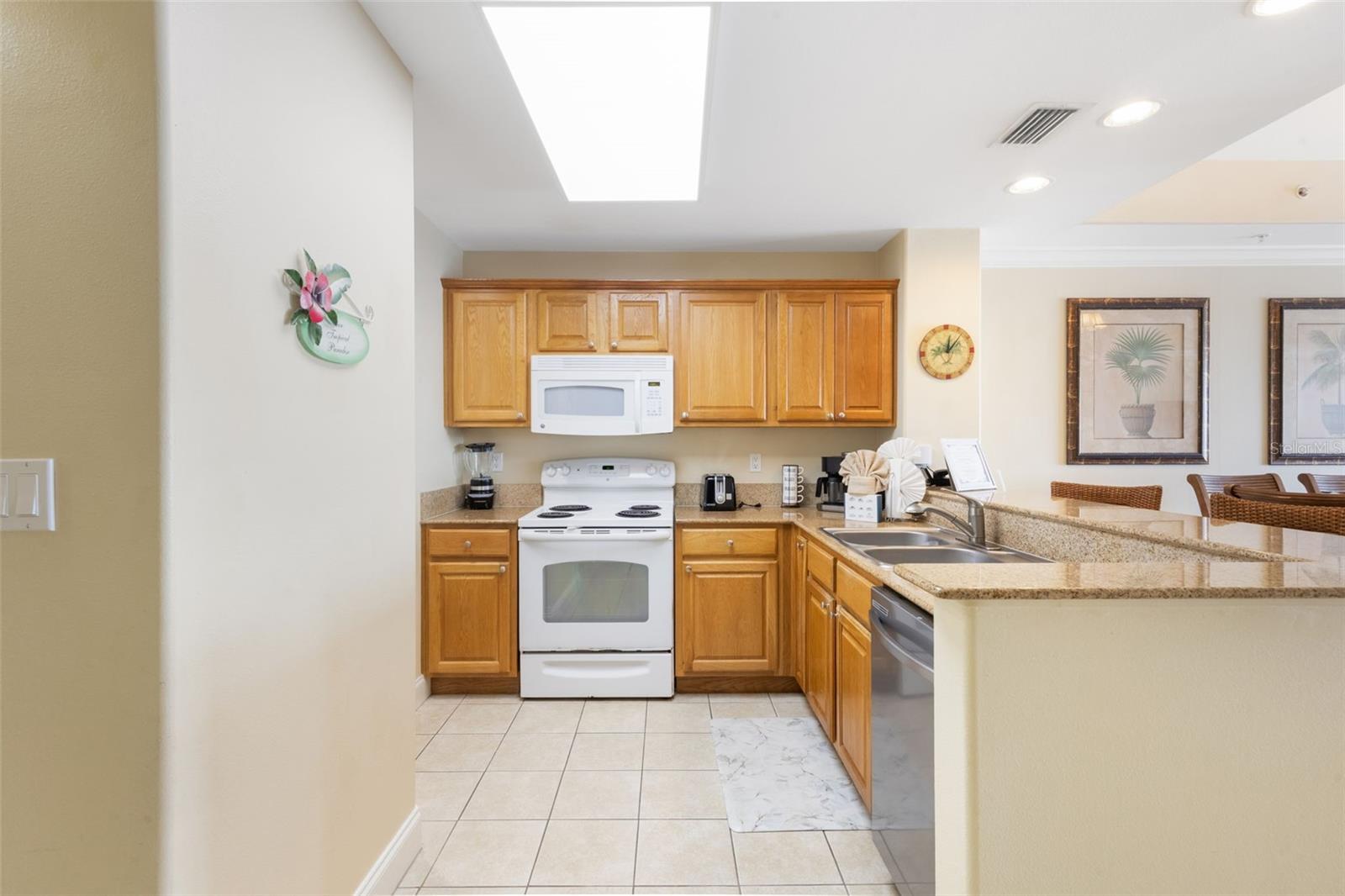 Image 12 of 42 For 13427 Blue Heron Beach Drive 1003