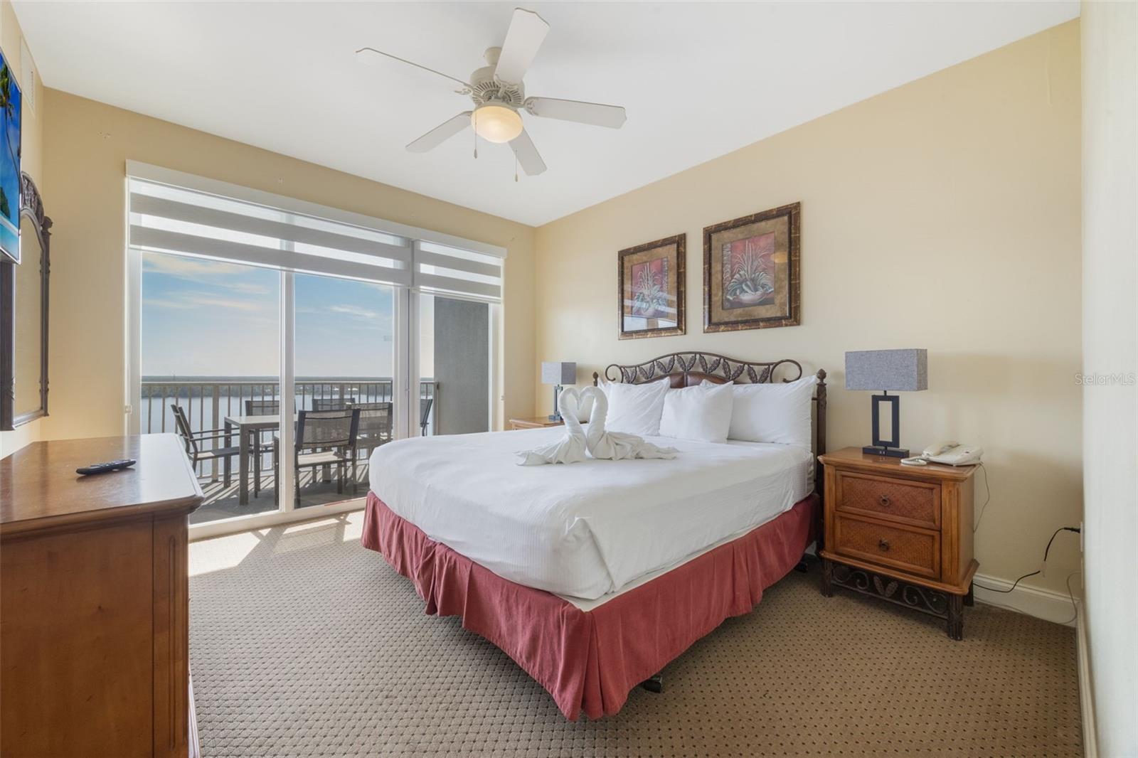 Image 16 of 42 For 13427 Blue Heron Beach Drive 1003