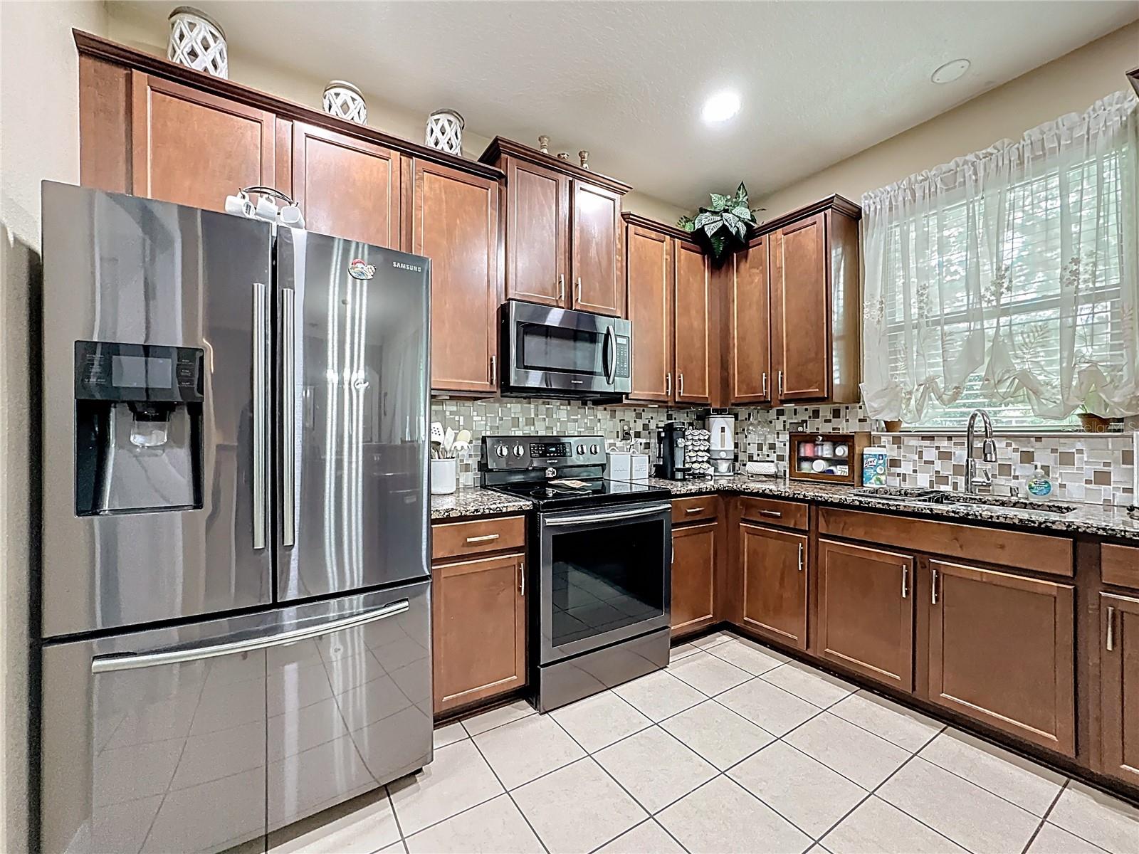Image 11 of 45 For 4822 Ashurst Street