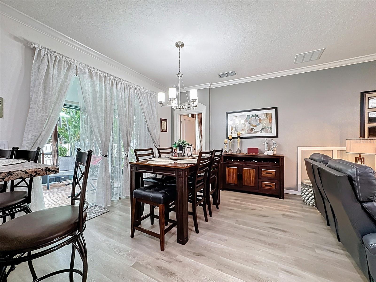 Image 9 of 45 For 4822 Ashurst Street