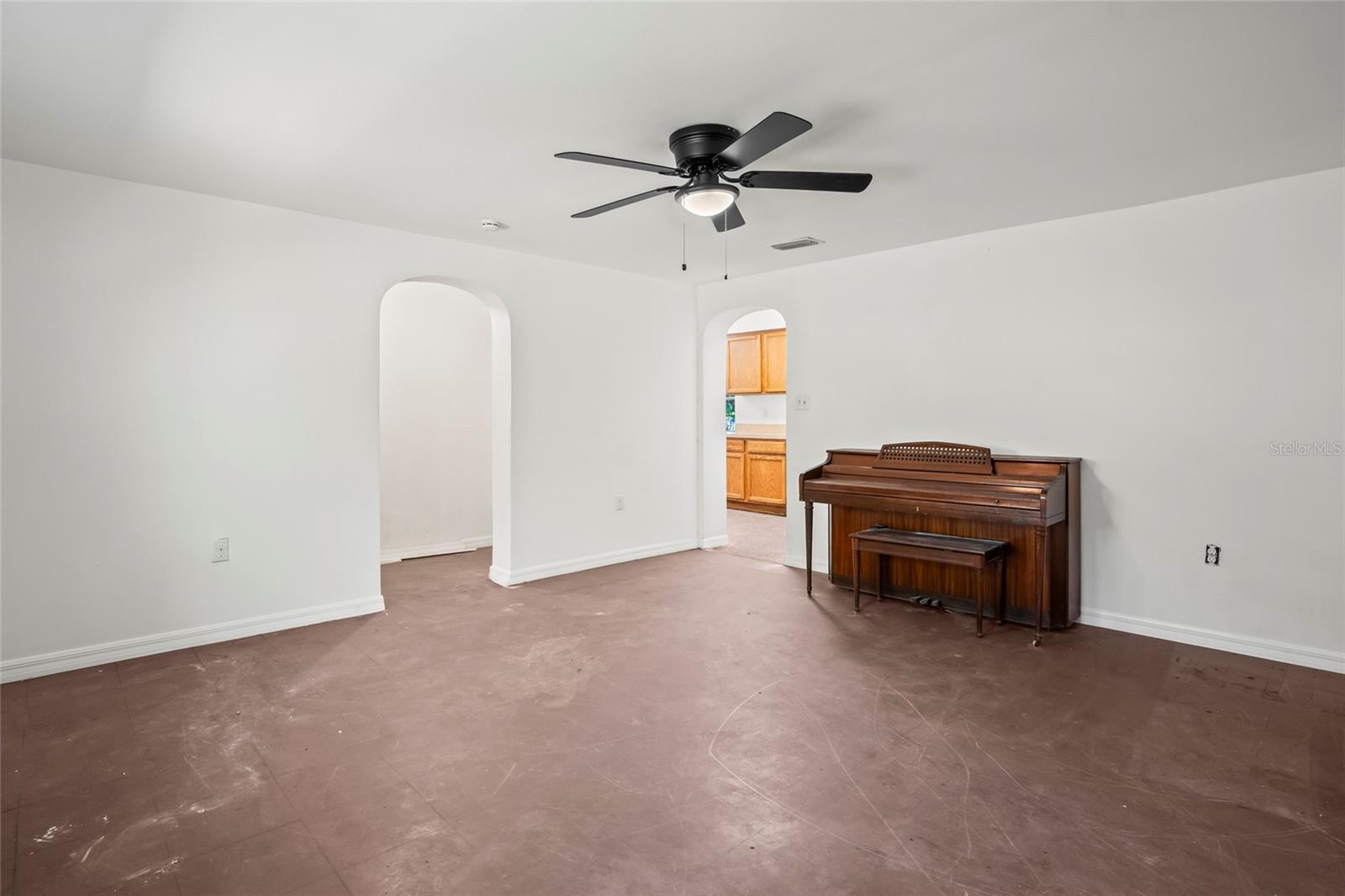 Image 10 of 18 For 7644 Arlene Avenue