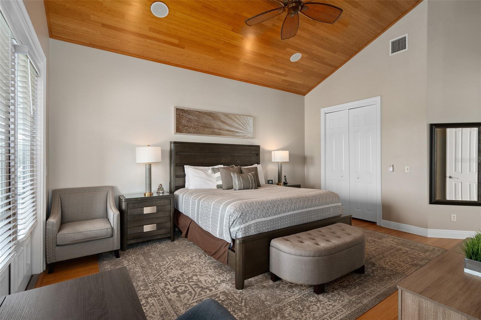 Image 33 of 92 For 1402 Titian Court