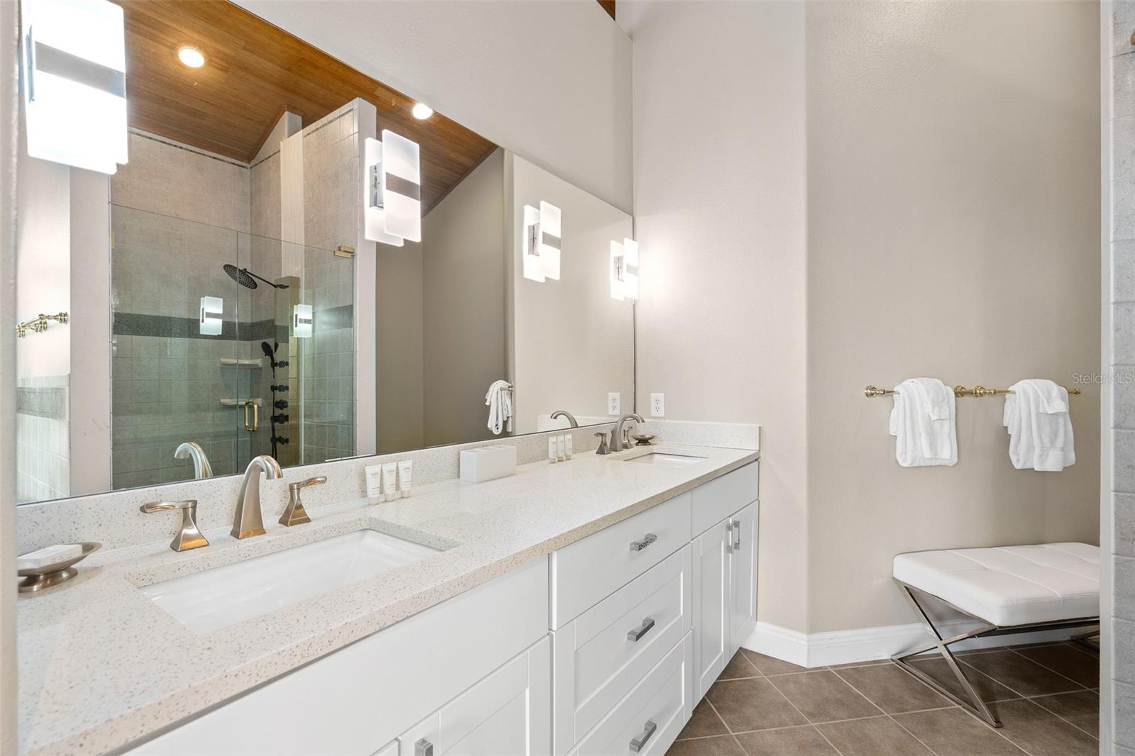 Image 36 of 92 For 1402 Titian Court