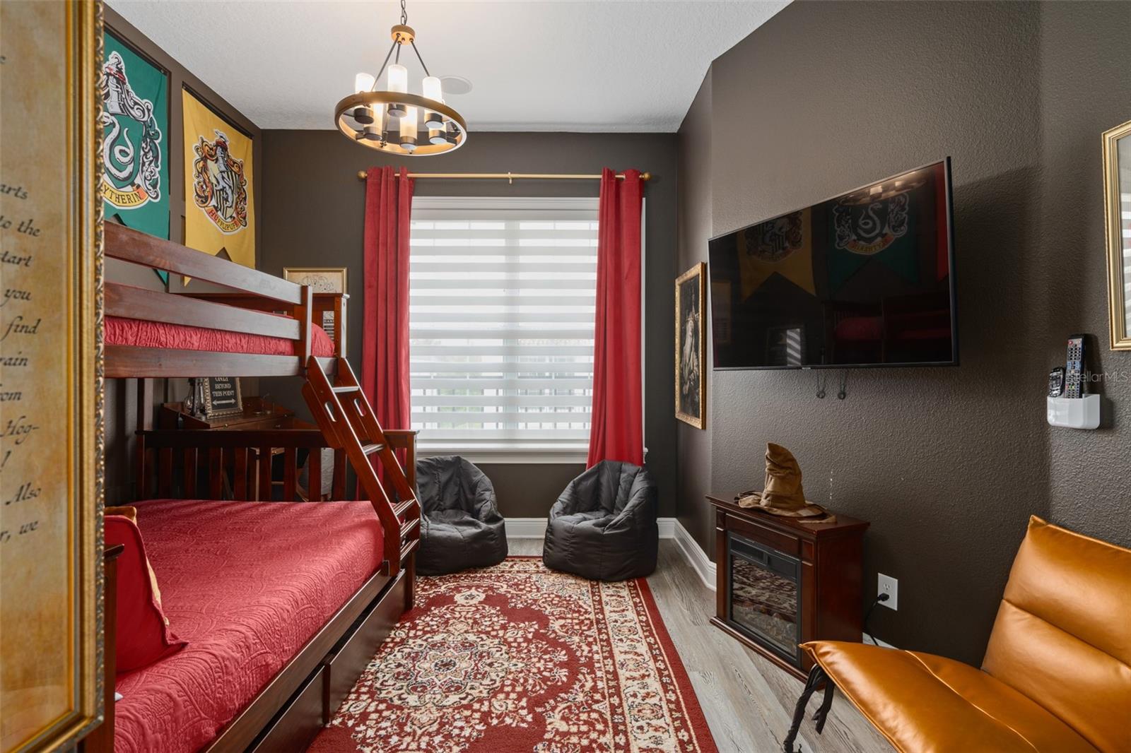Image 42 of 92 For 1402 Titian Court